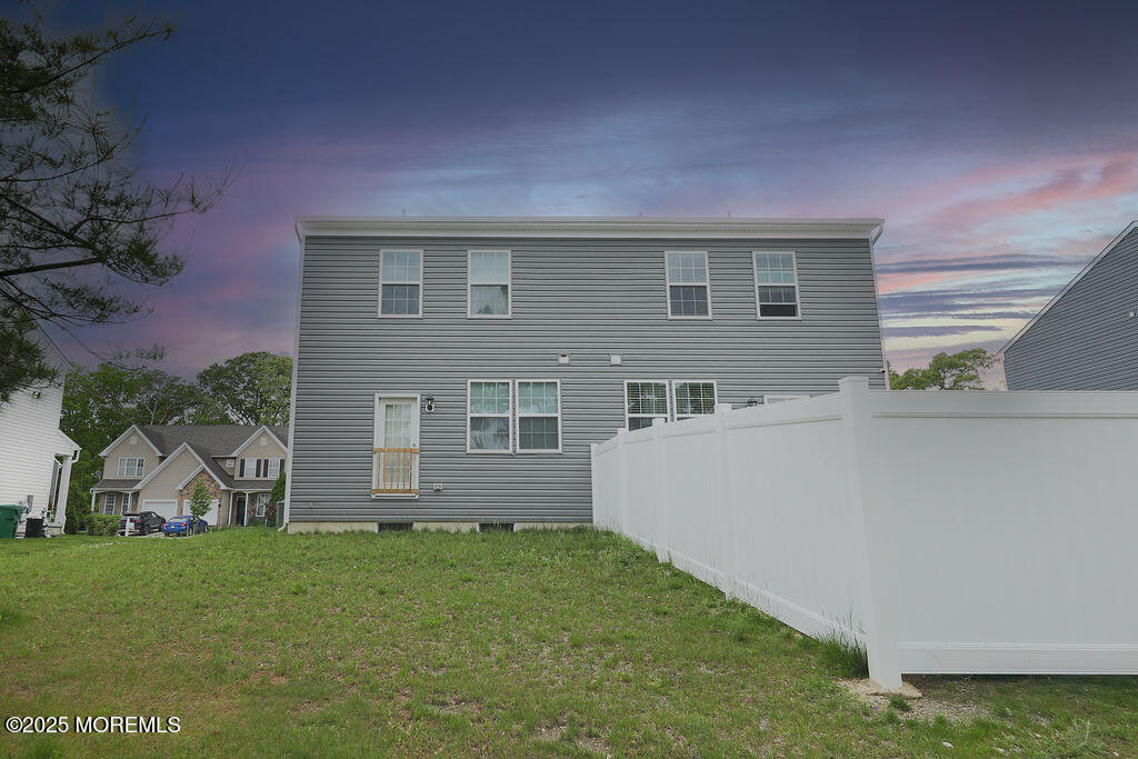 1214 Peterson Way Image 4