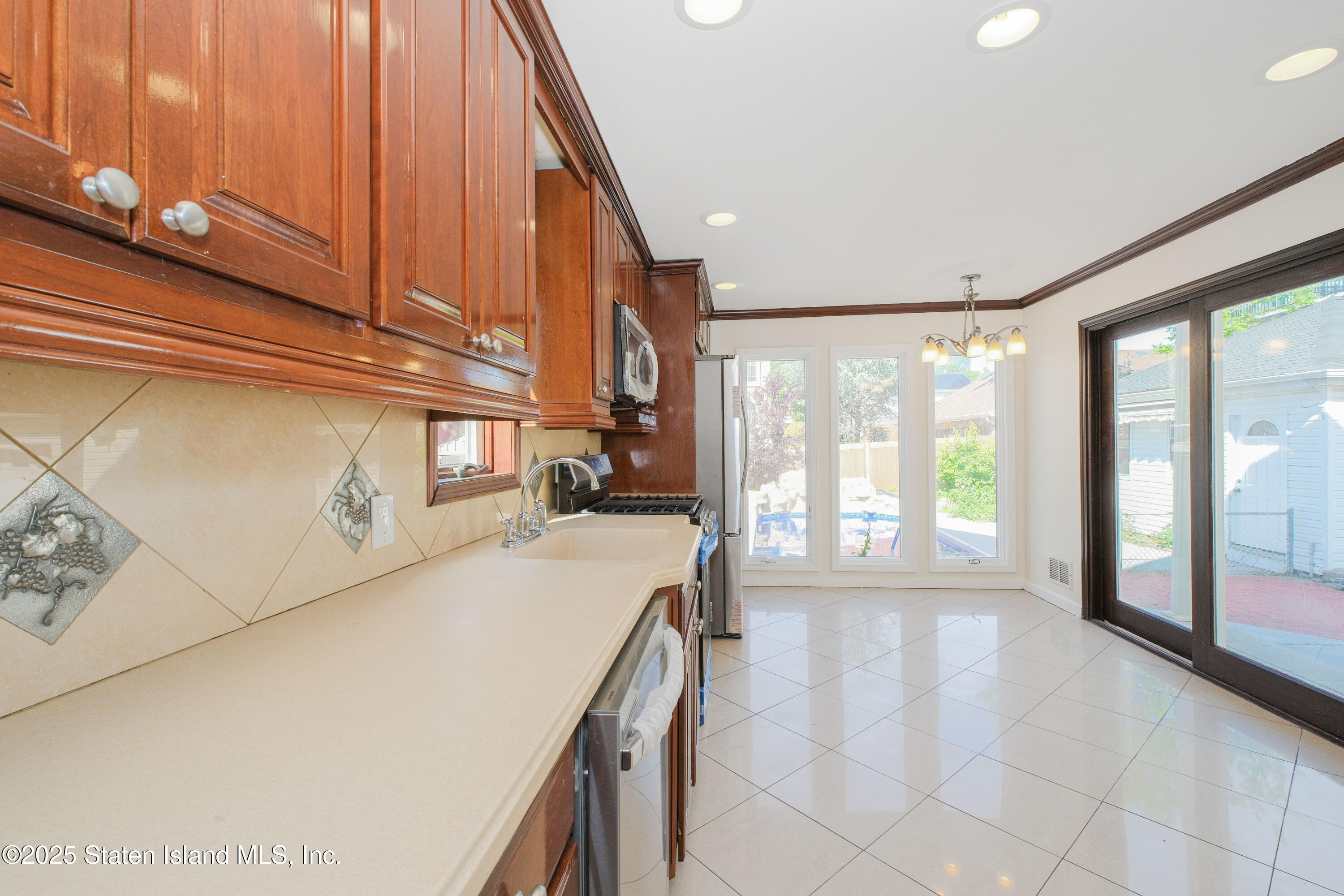 220 Sprague Avenue, Staten Island, NY, 10307 image 15