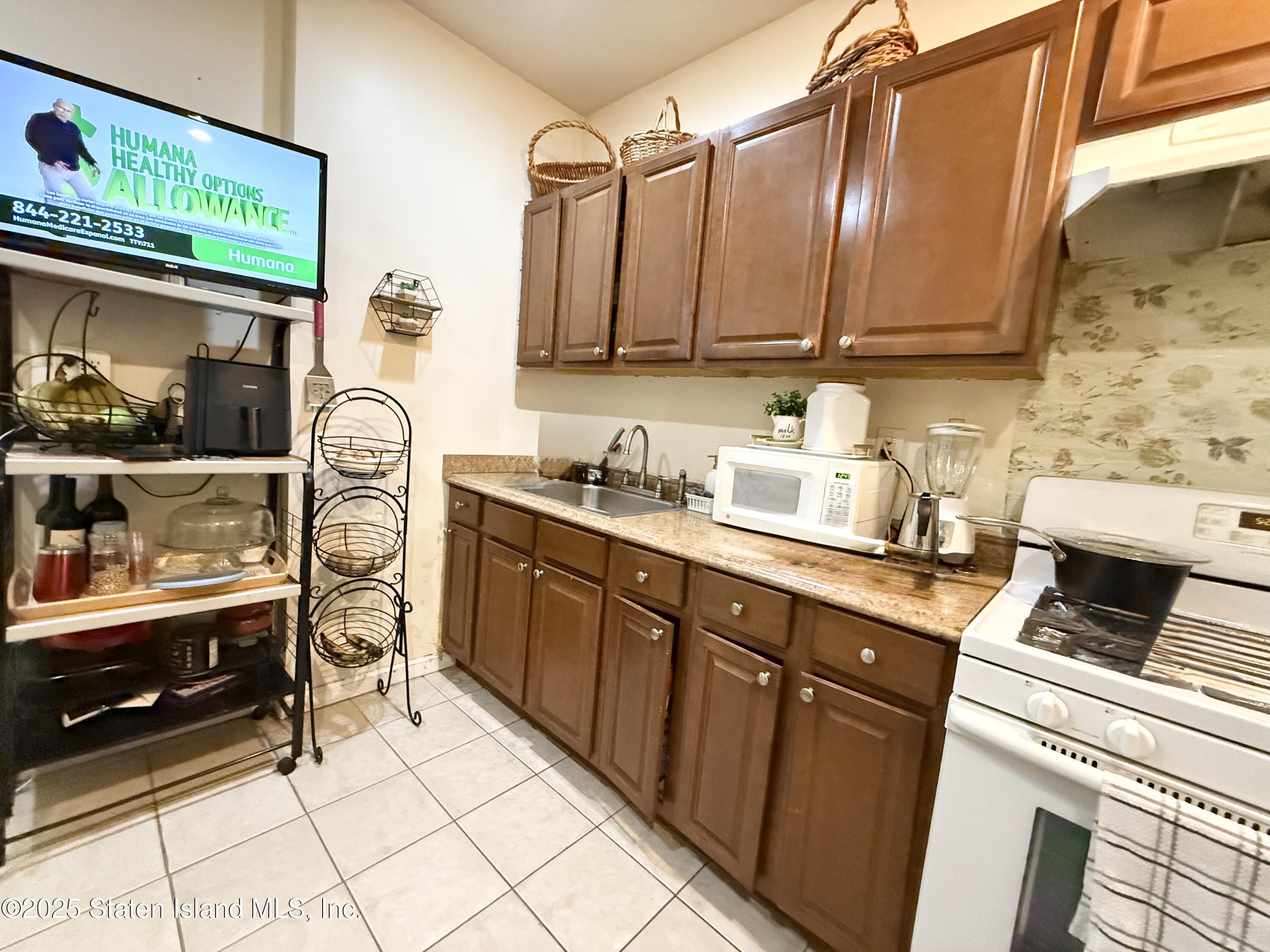 73 Winfield Avenue, Jersey City, NJ, 07306 image 9
