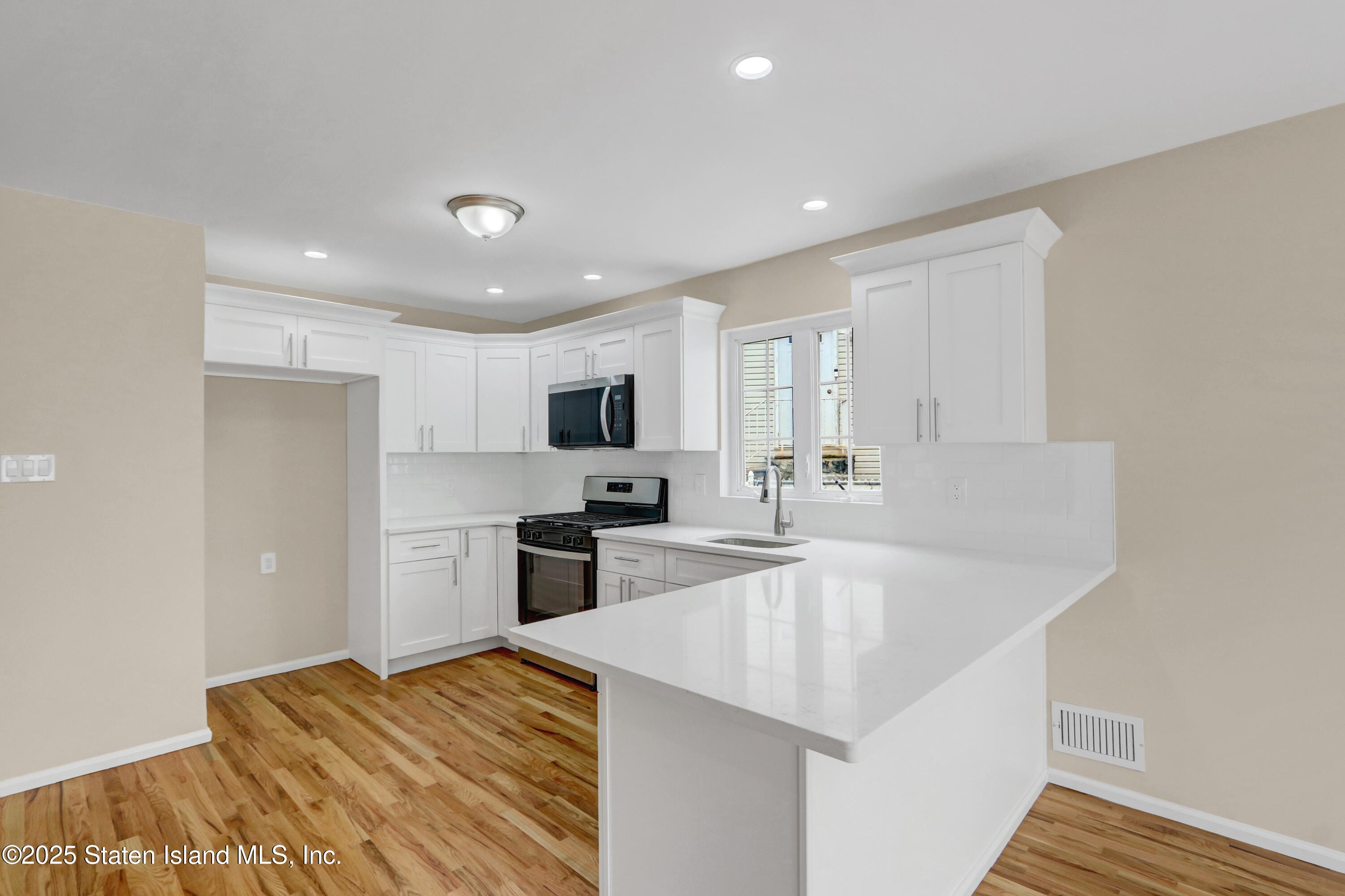 103 Savo, Staten Island, NY, 10309 image 20