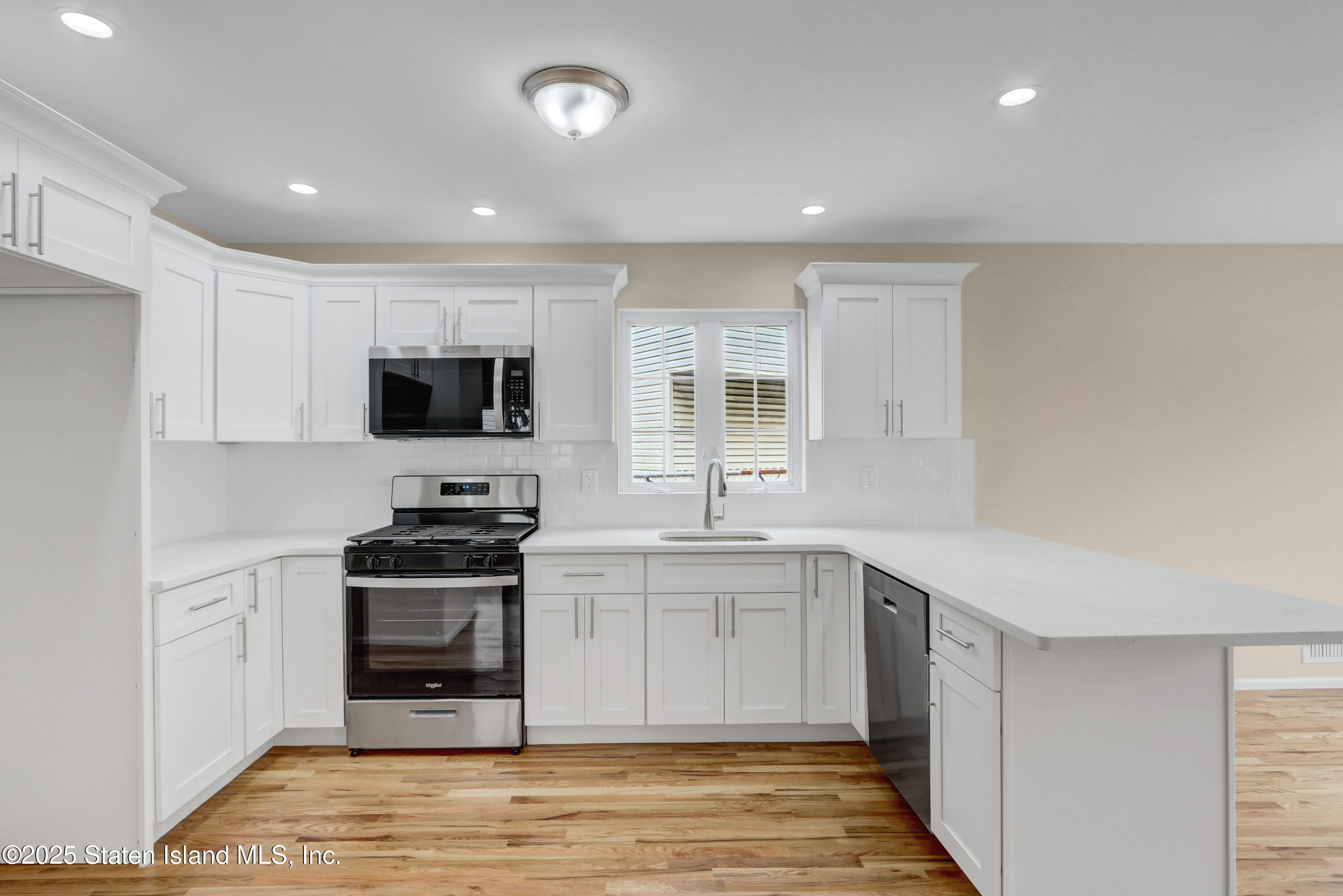 103 Savo, Staten Island, NY, 10309 image 23