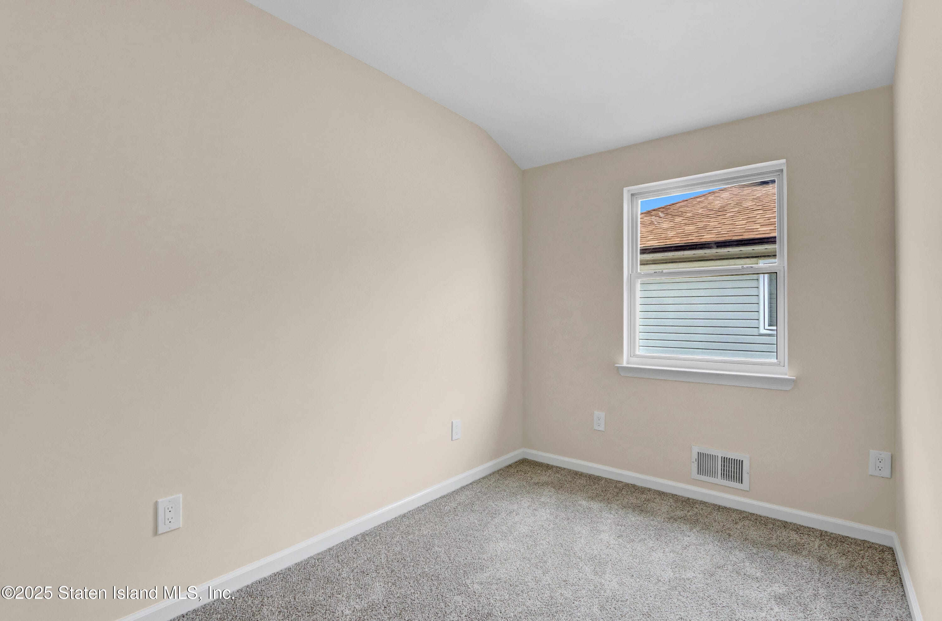 103 Savo, Staten Island, NY, 10309 image 31