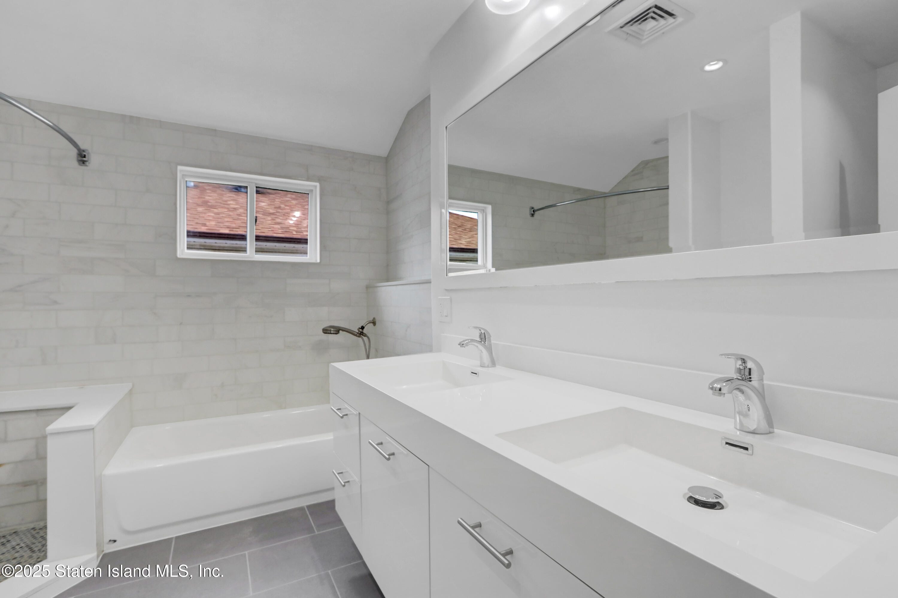 103 Savo, Staten Island, NY, 10309 image 32