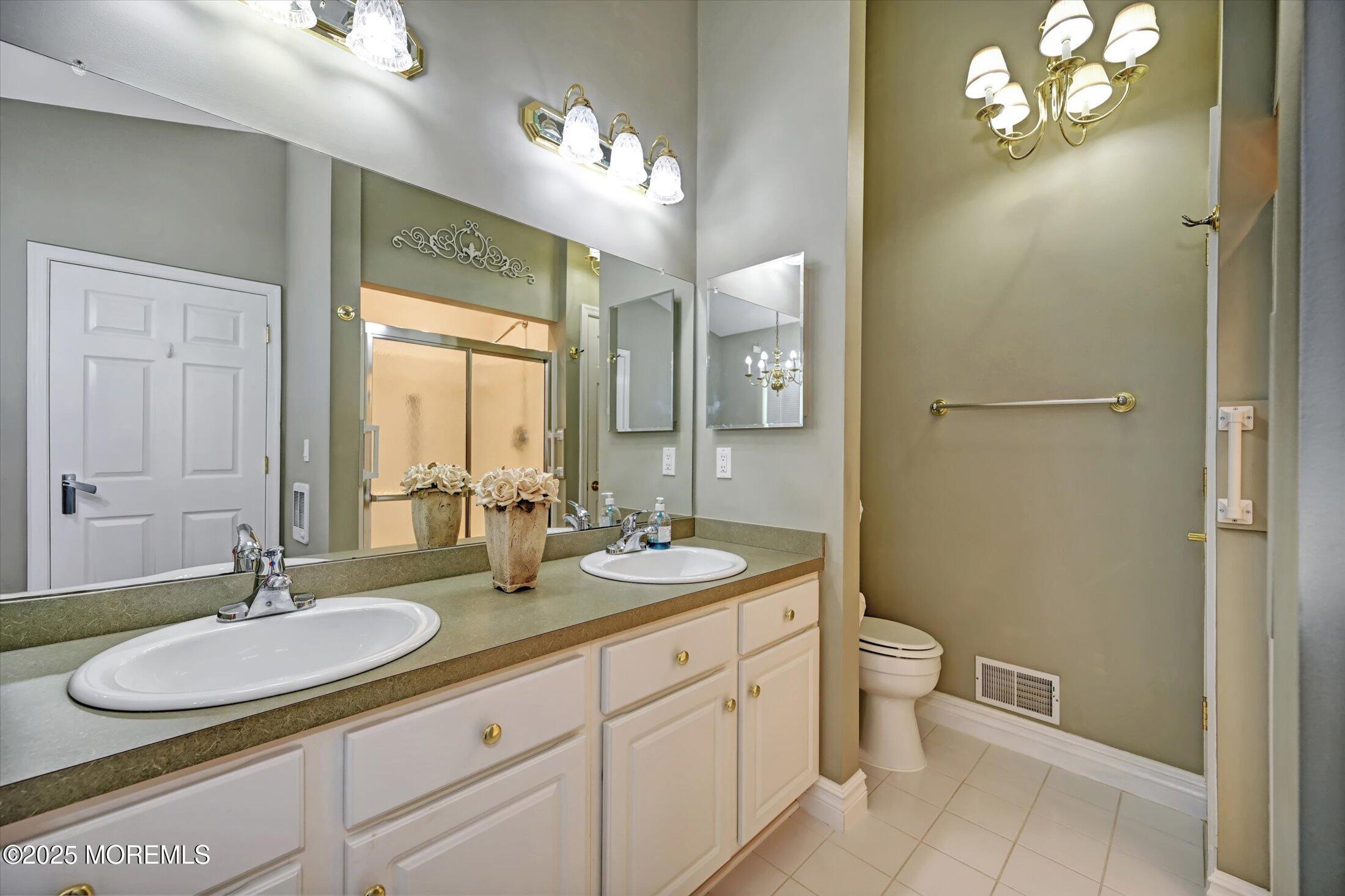 6 Shadow Creek Court, Jackson, NJ, 08527 image 19