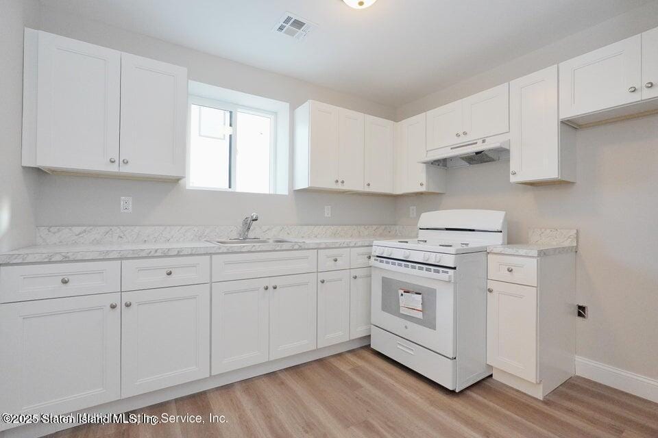 389 Philip Avenue, Staten Island, NY, 10312