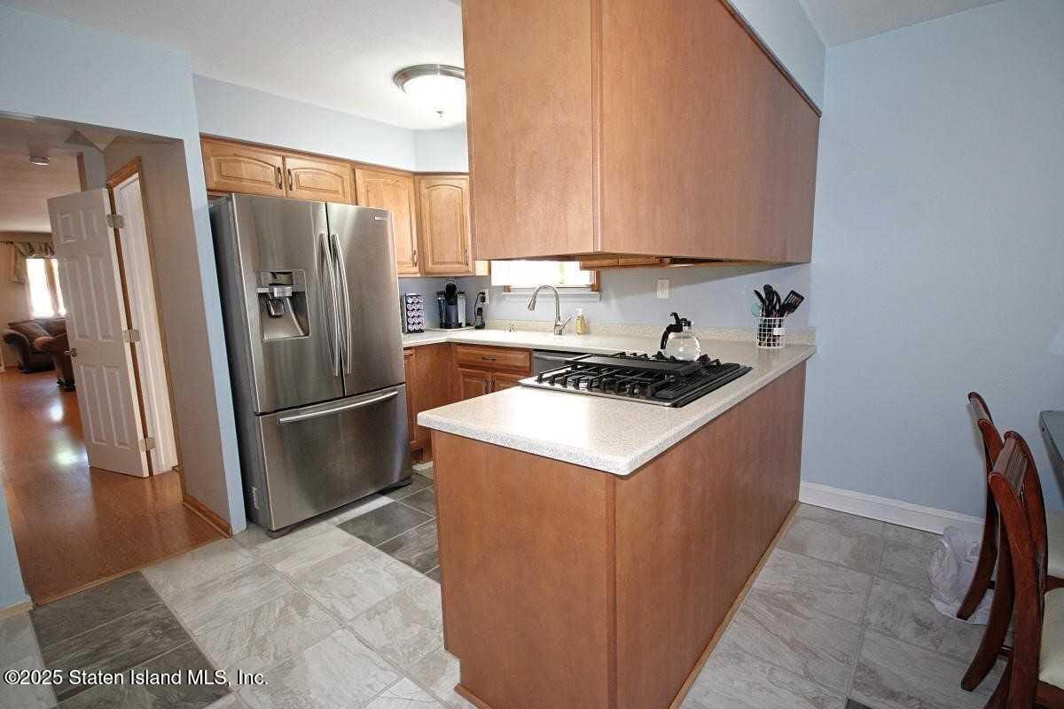 988 Rensselaer Avenue, Staten Island, NY, 10309 image 6