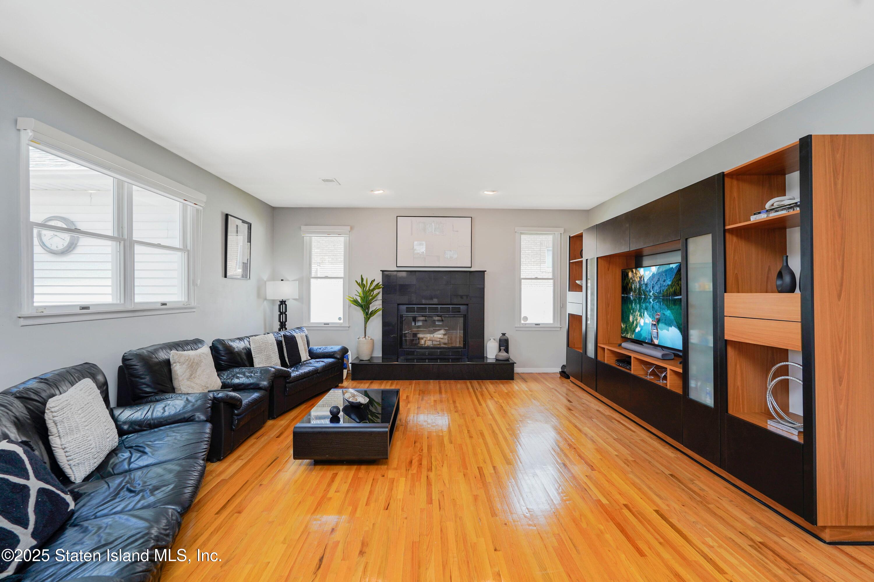 723 Ionia Avenue, Staten Island, NY, 10312 image 12