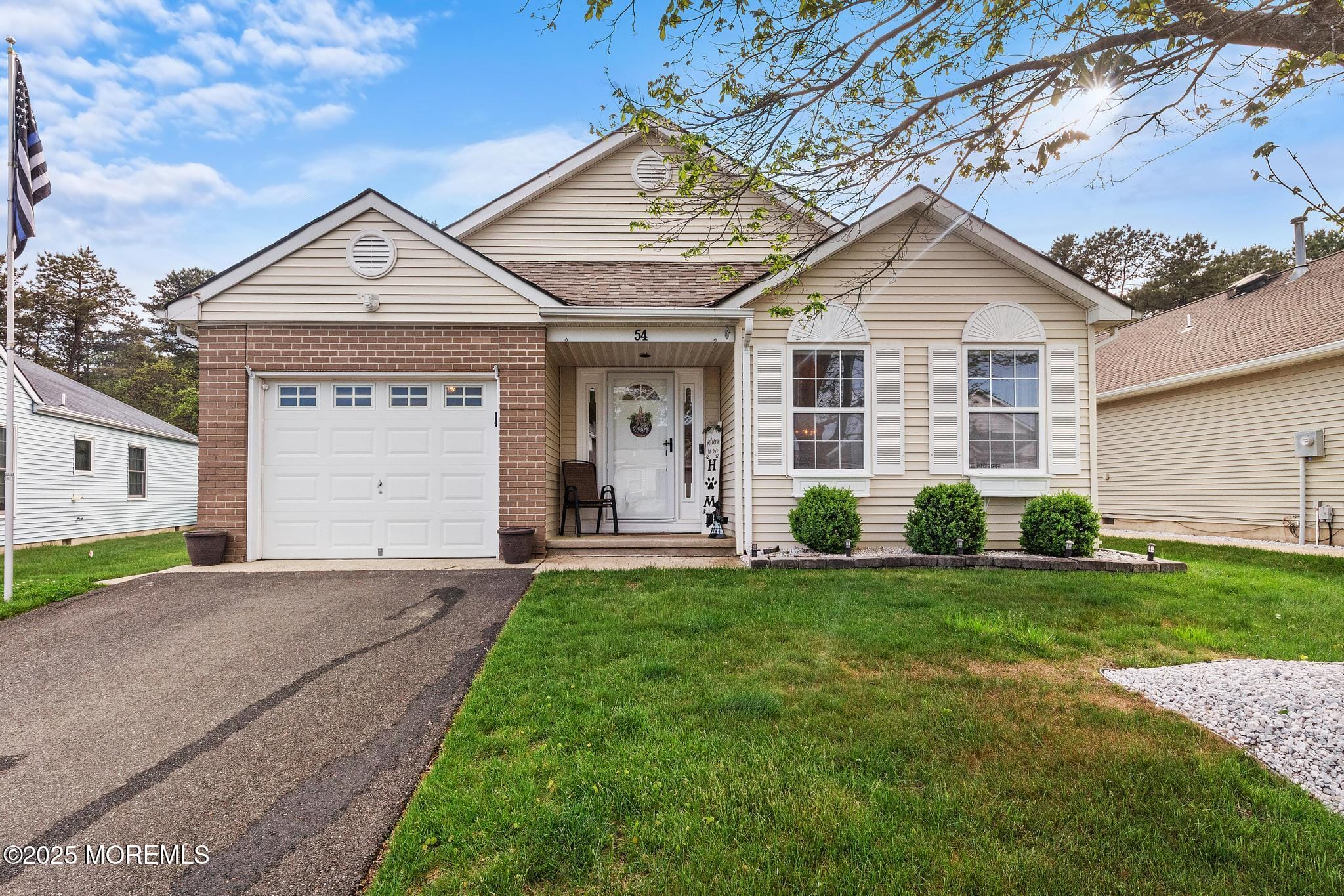 54 Canterbury Lane, Toms River, NJ, 08757