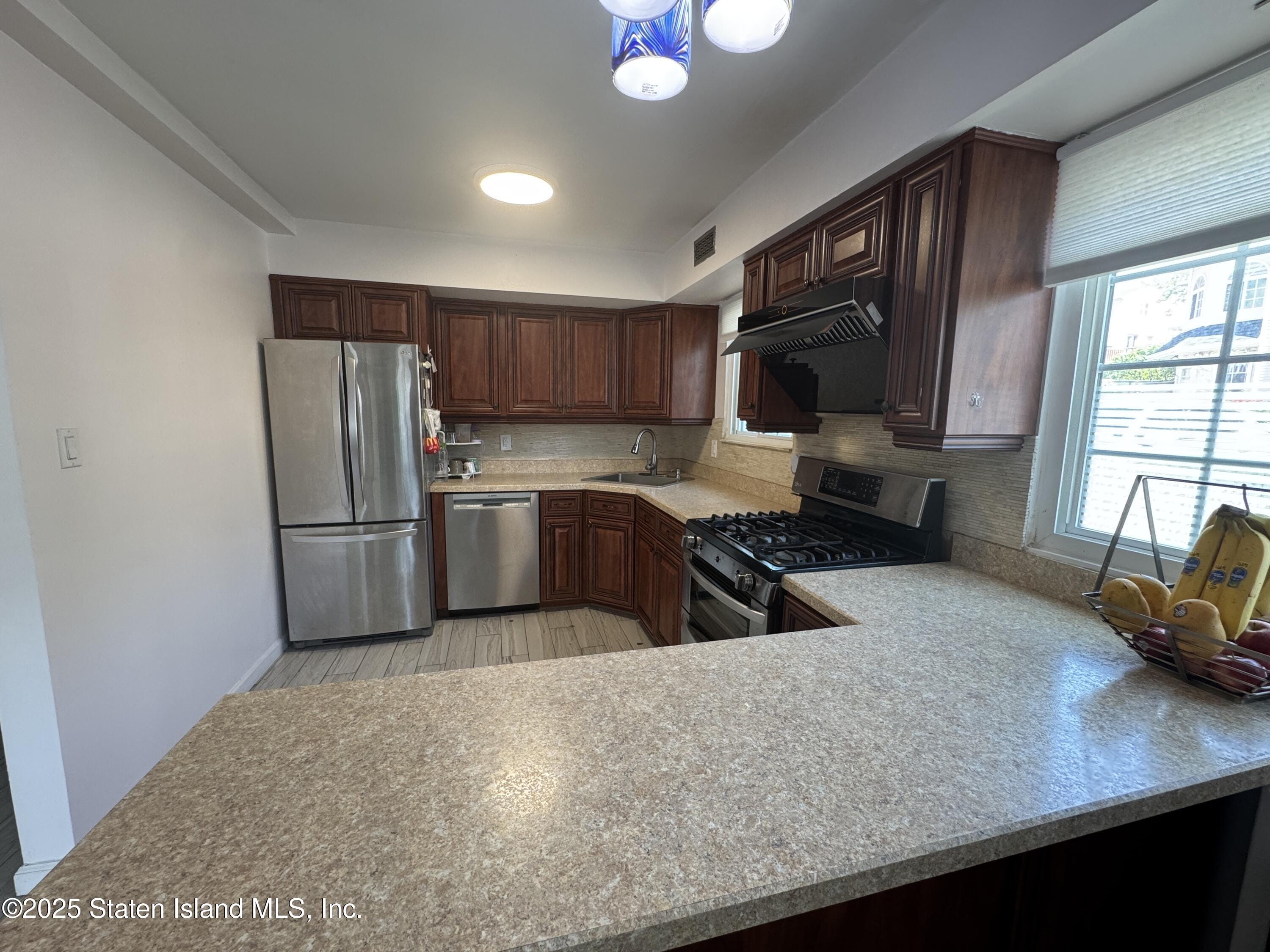 61 Country Drive, Staten Island, NY, 10314 image 8