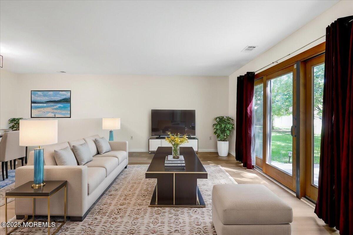 48 Scarborough Court 7, Freehold, NJ, 07728