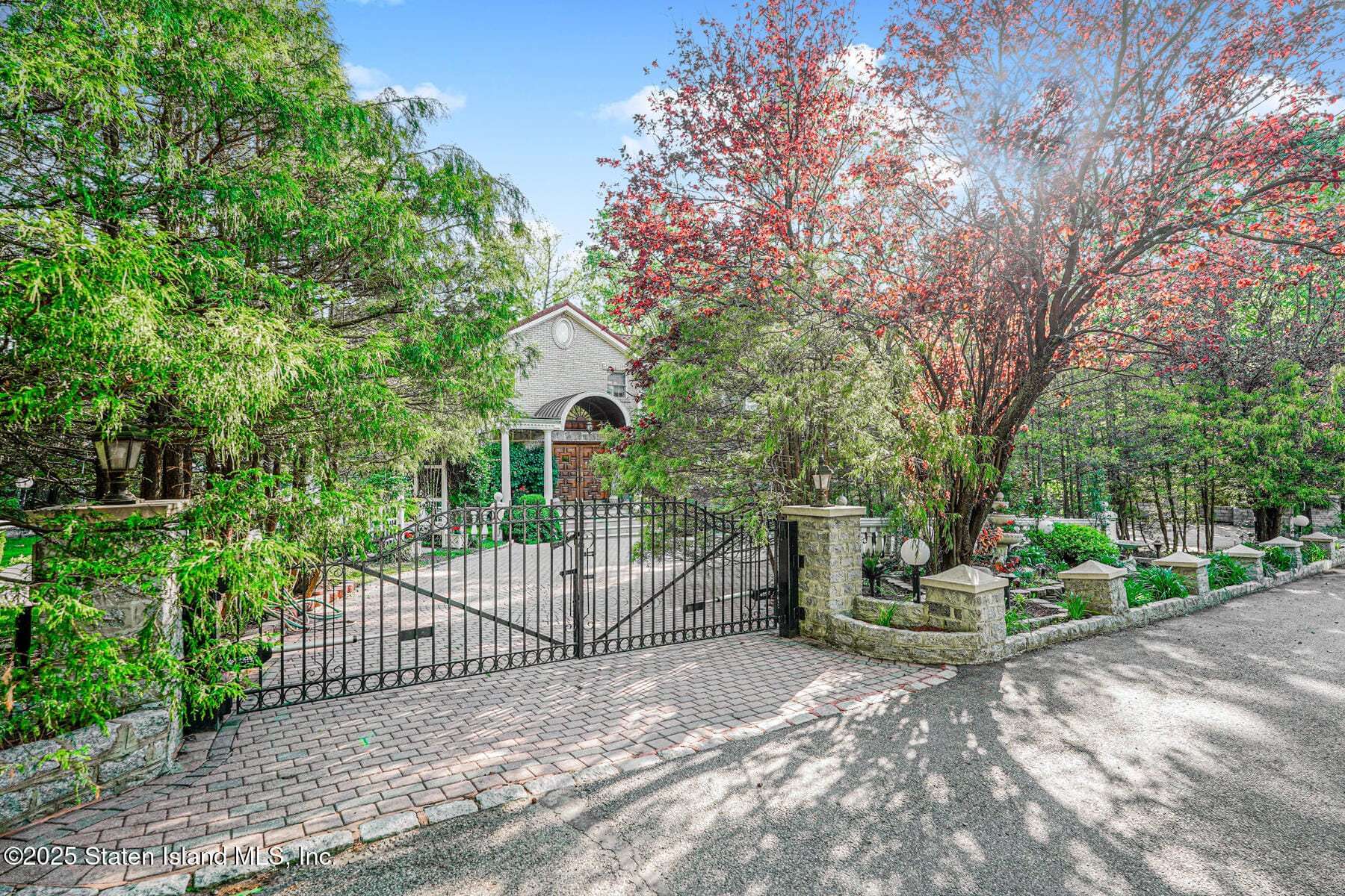 46 Buttonwood Road, Staten Island, NY, 10304