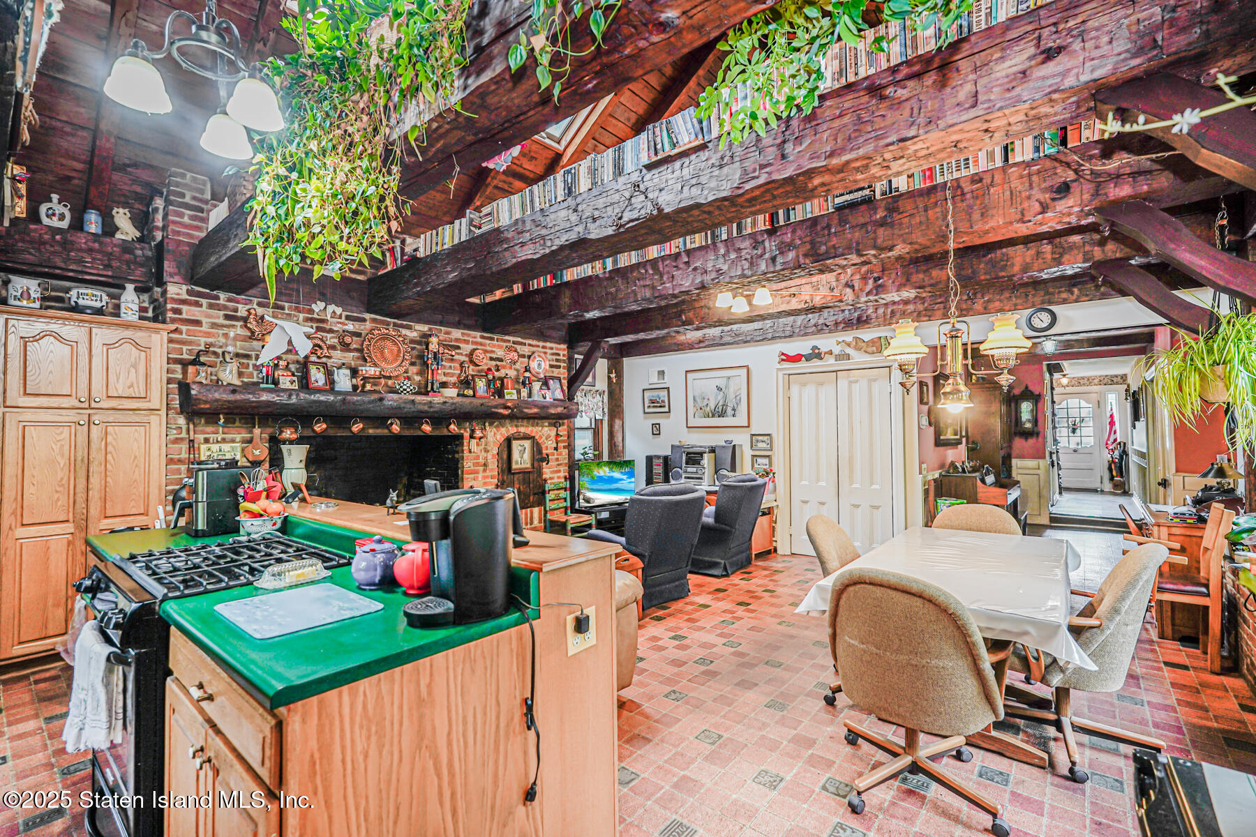 77 S Goff Avenue, Staten Island, NY, 10309 image 26
