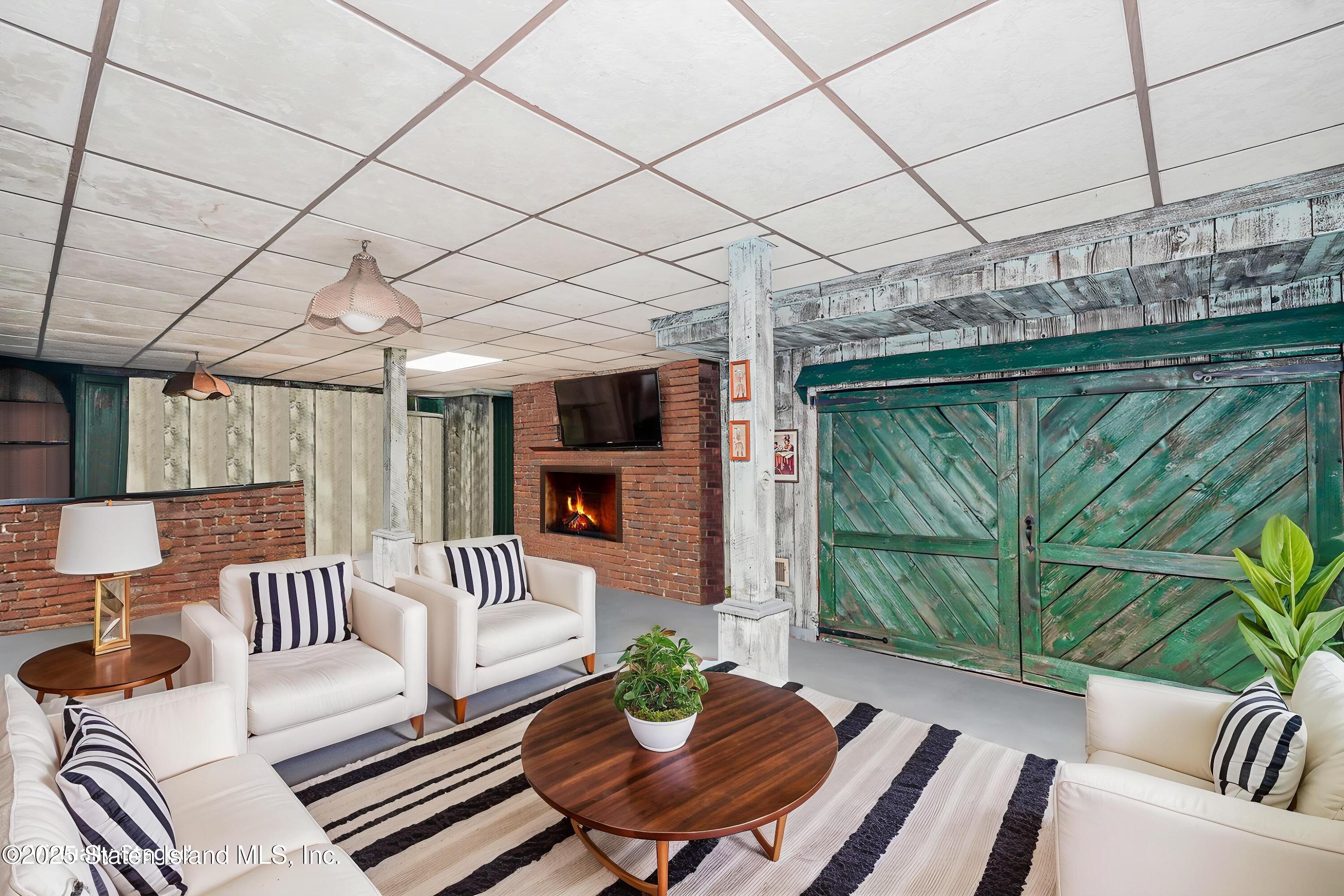 77 S Goff Avenue, Staten Island, NY, 10309 image 39