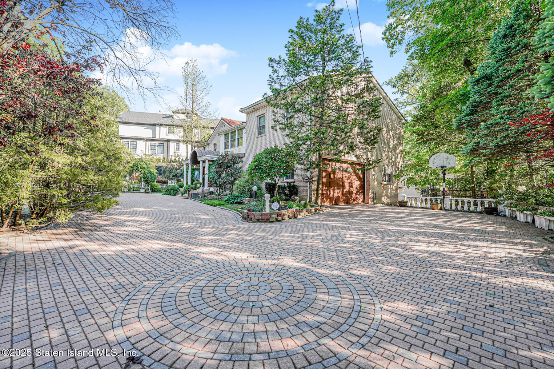 46 Buttonwood Road, Staten Island, NY, 10304