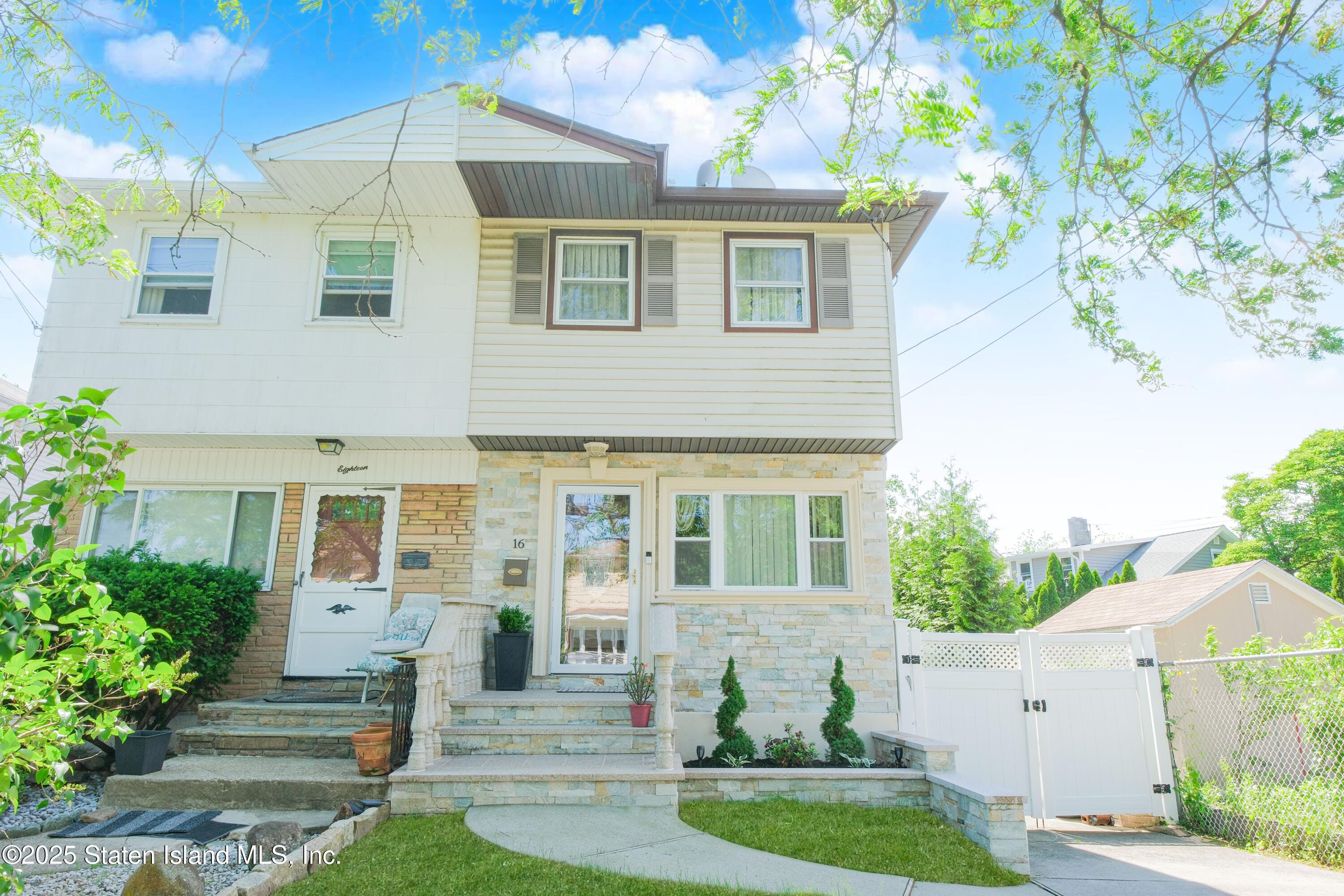 16 Fieldway Avenue, Staten Island, NY, 10308