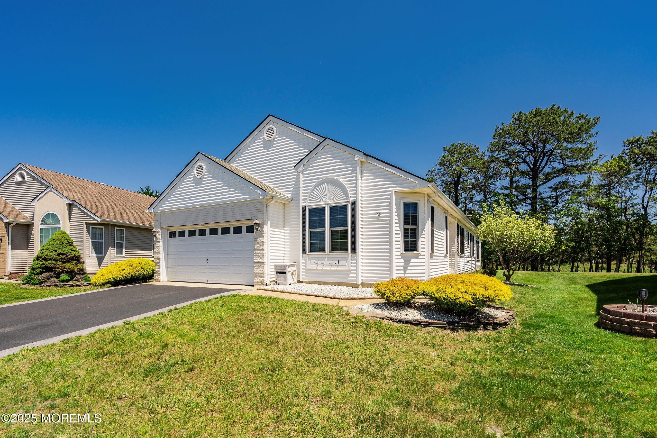 14 Winterton Drive, Toms River, NJ, 08757