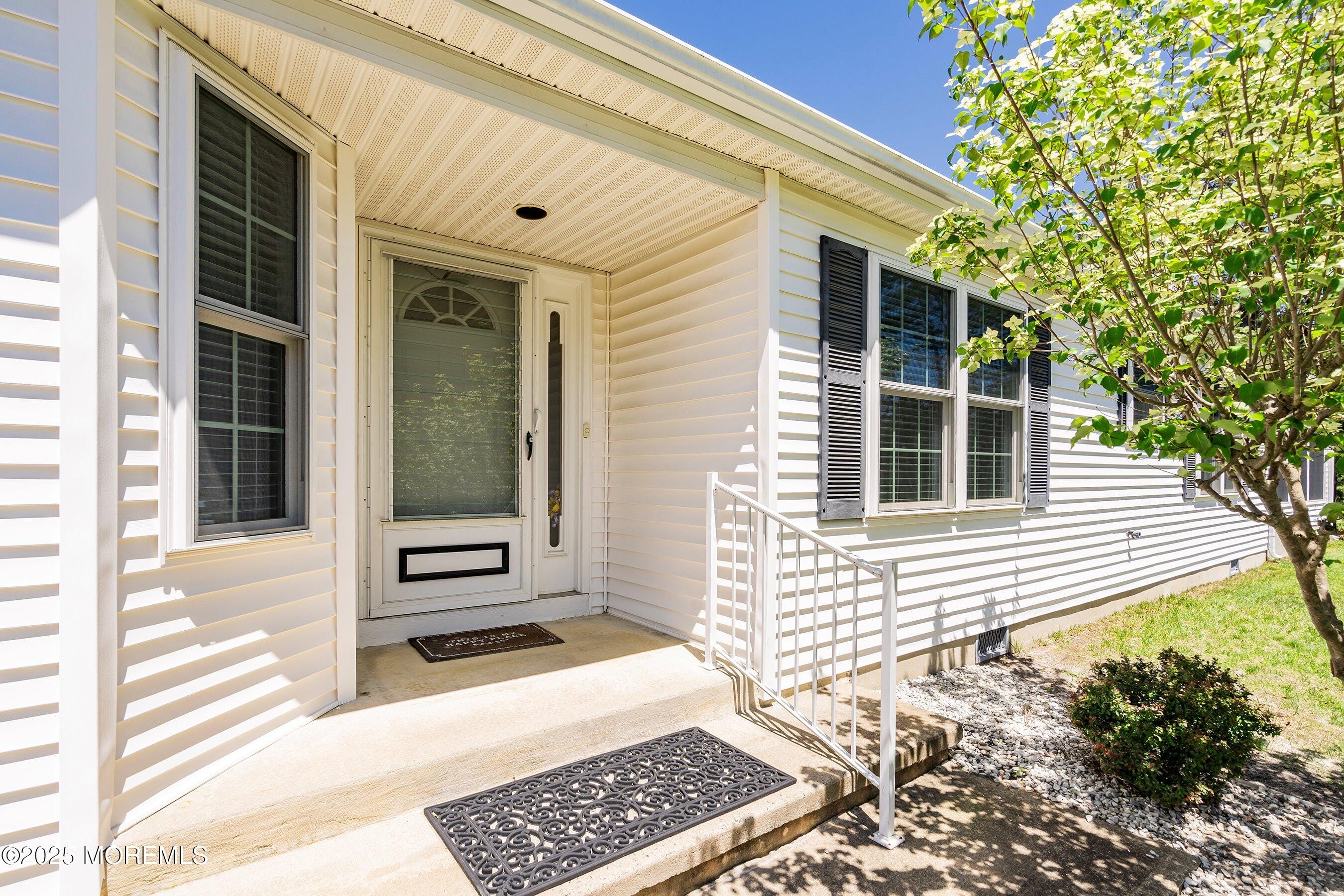 14 Winterton Drive, Toms River, NJ, 08757