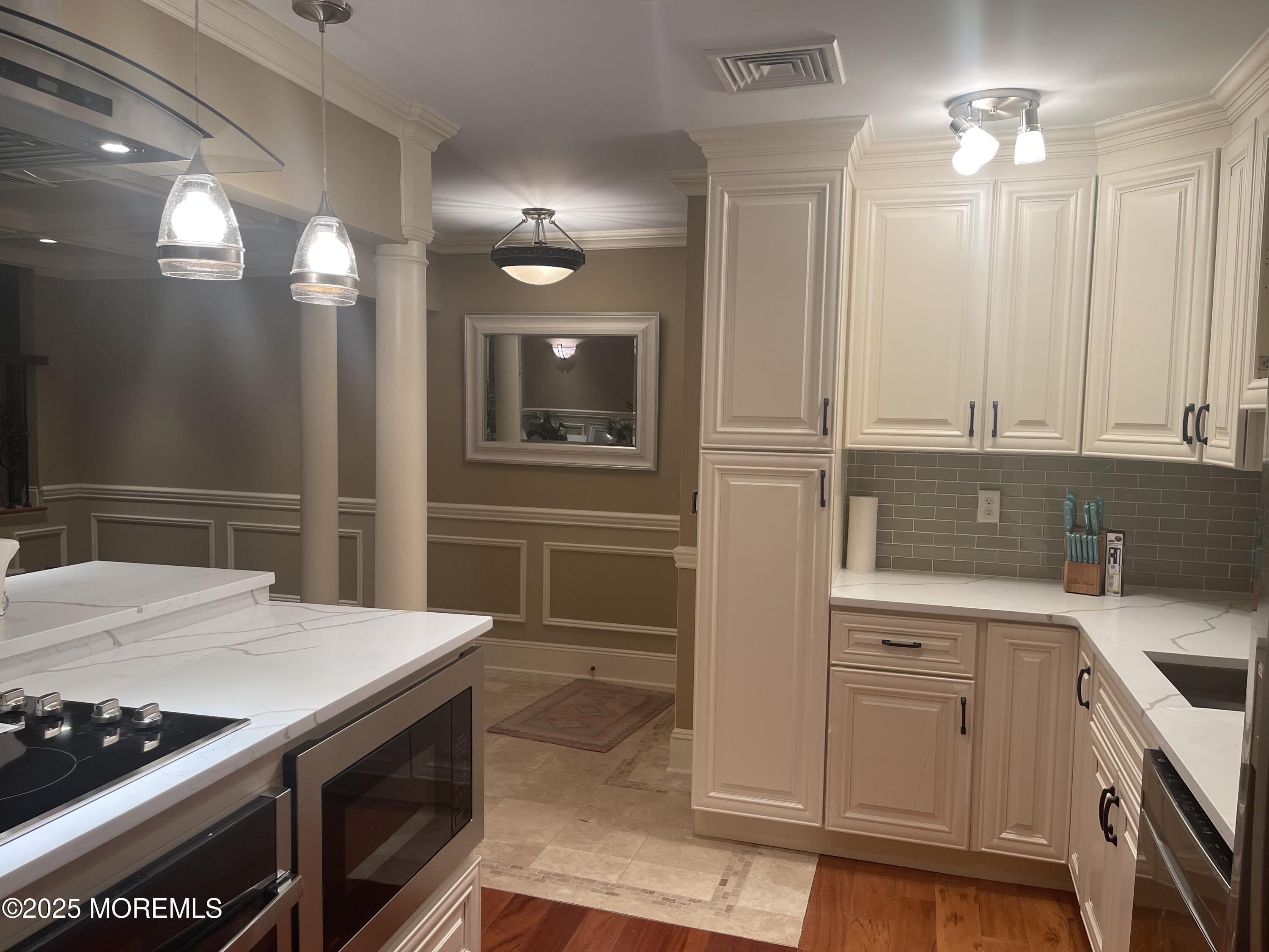 75 Meadowview Drive 2203, Annandale, NJ, 08801