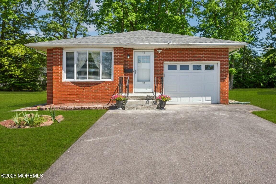 44 Gardenia Way, Toms River, NJ, 08755