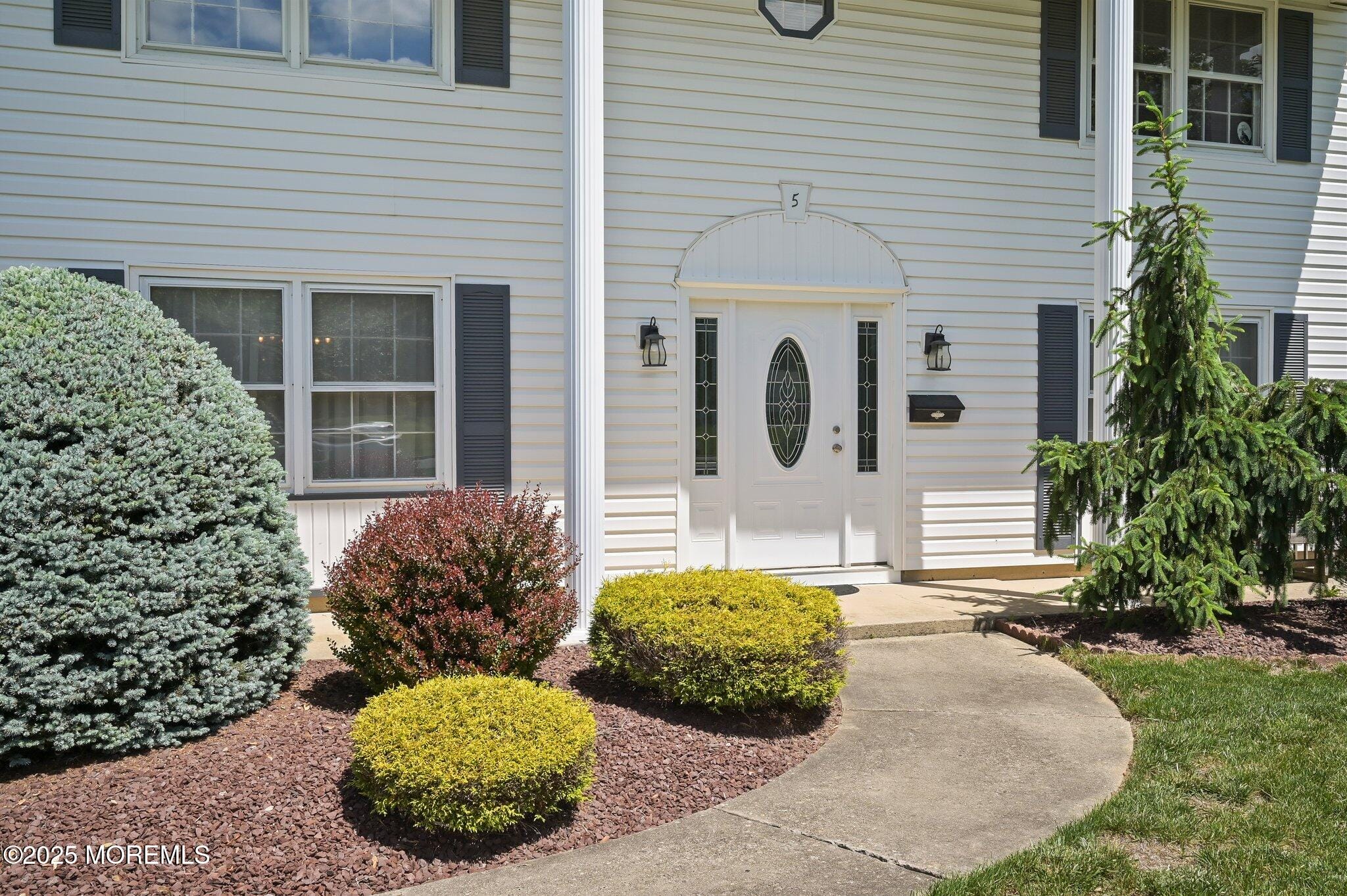 5 Stratford Drive, Manalapan, NJ, 07726