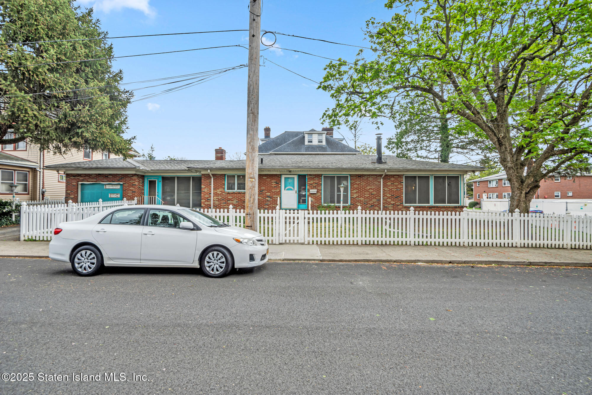 2 Livingston Court, Staten Island, NY, 10310