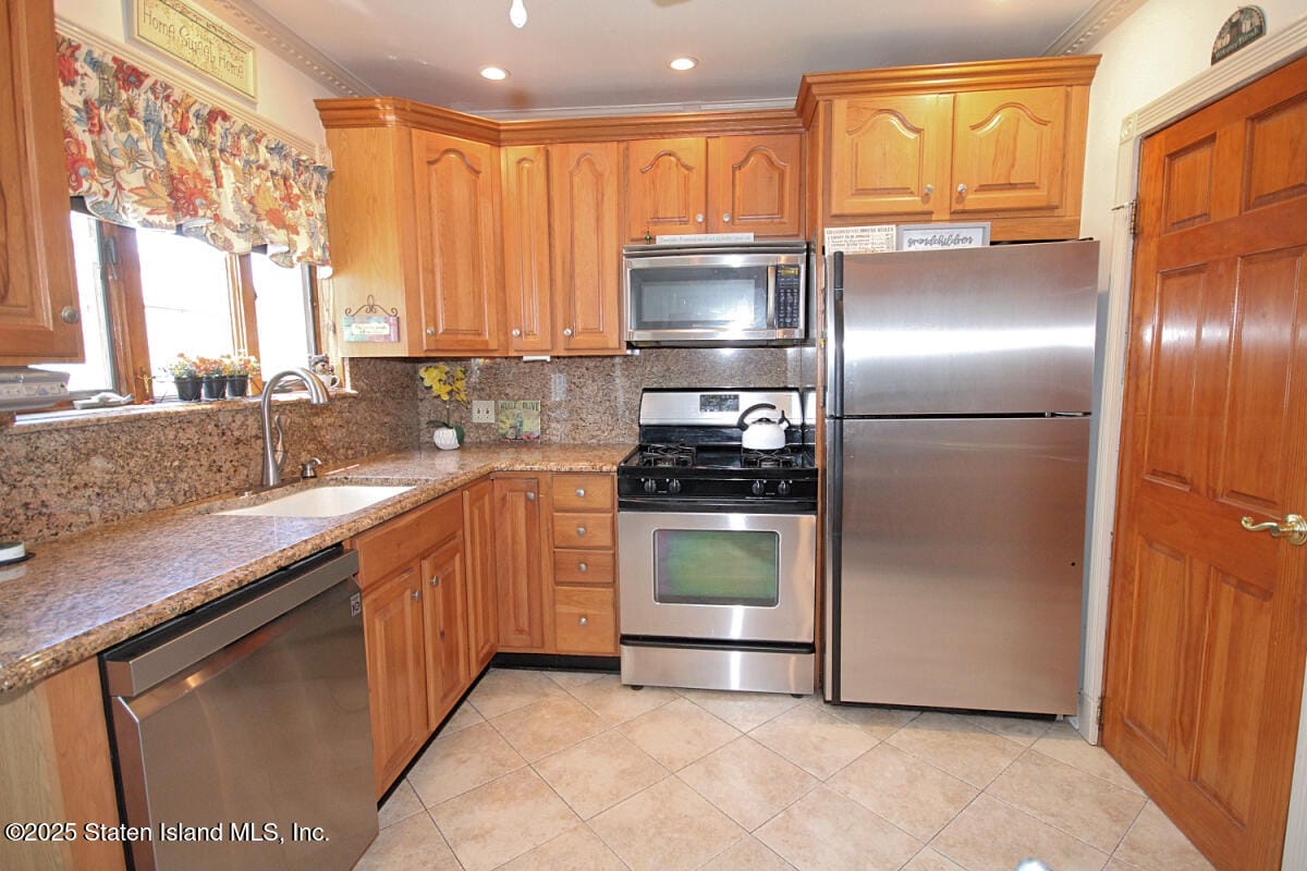 48 Markham Place, Staten Island, NY, 10314