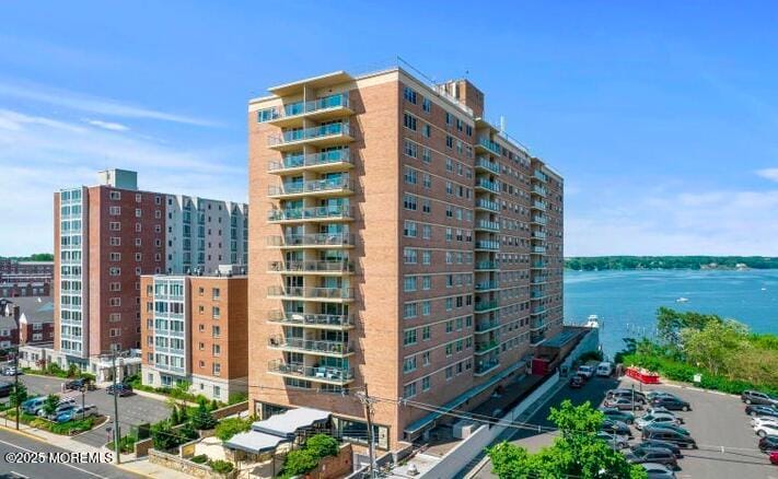 28 Riverside Avenue 9G, Red Bank, NJ, 07701