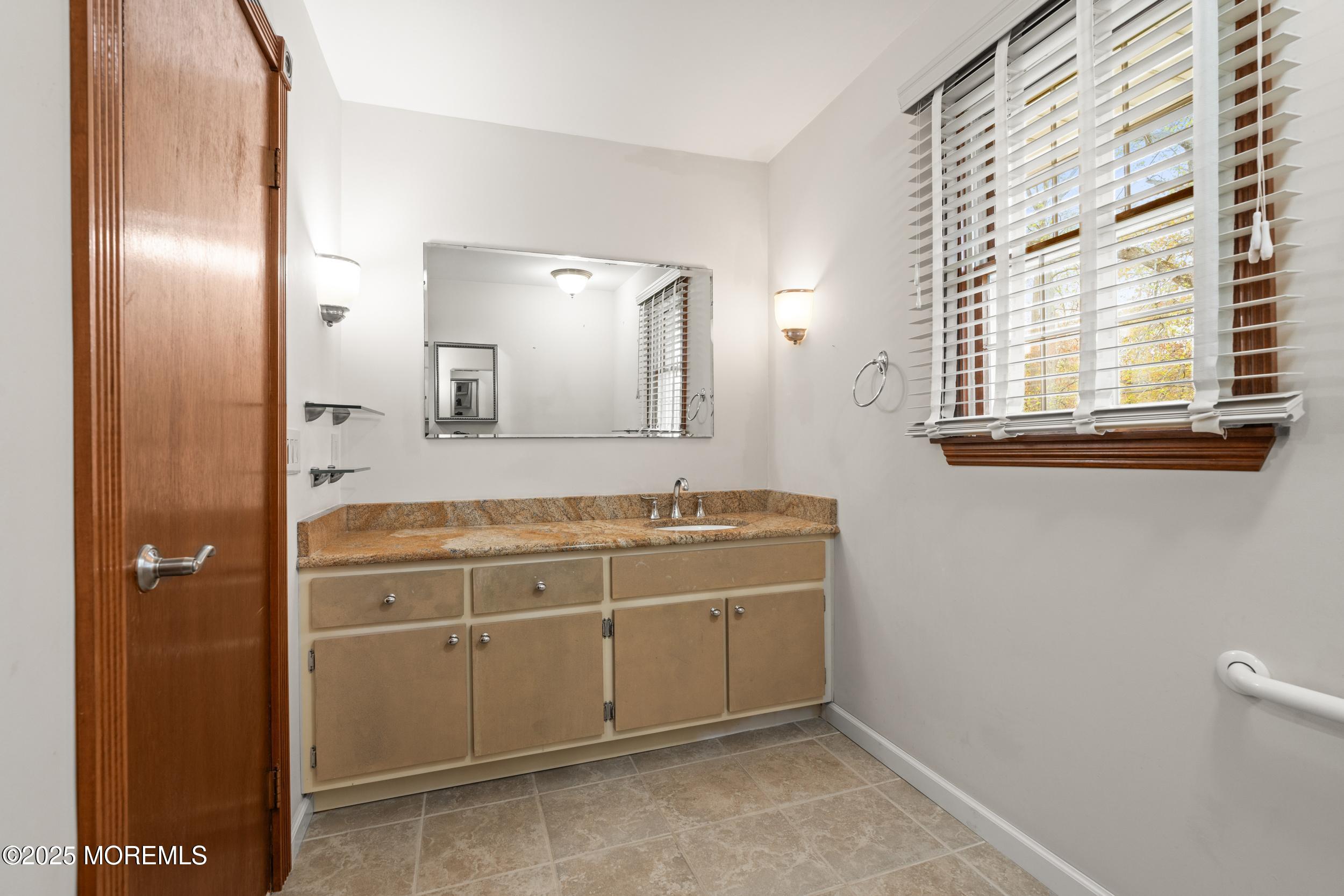 36 New Monmouth Road, Middletown, NJ, 07748 image 12