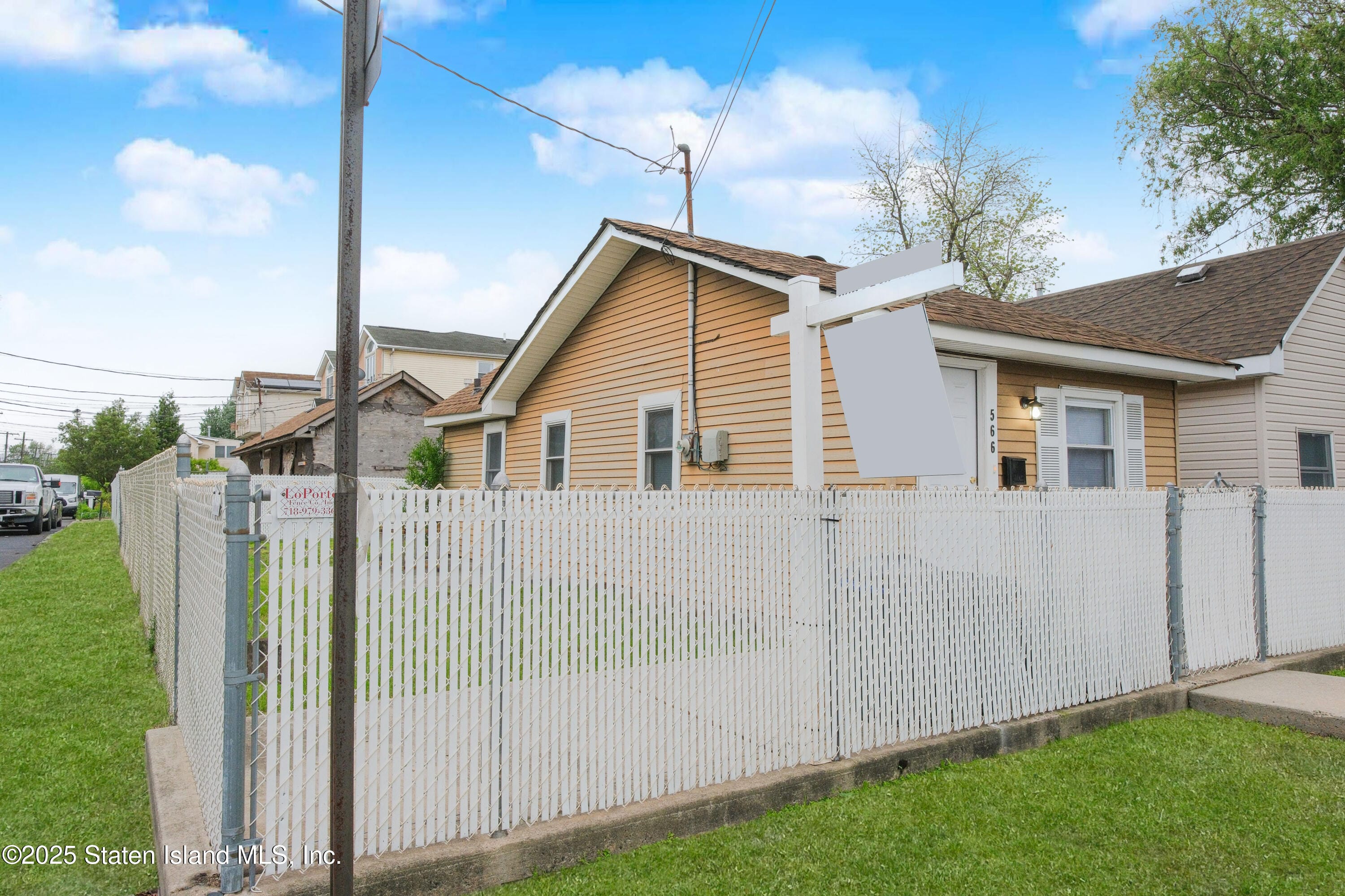 566 Hunter Avenue, Staten Island, NY, 10306