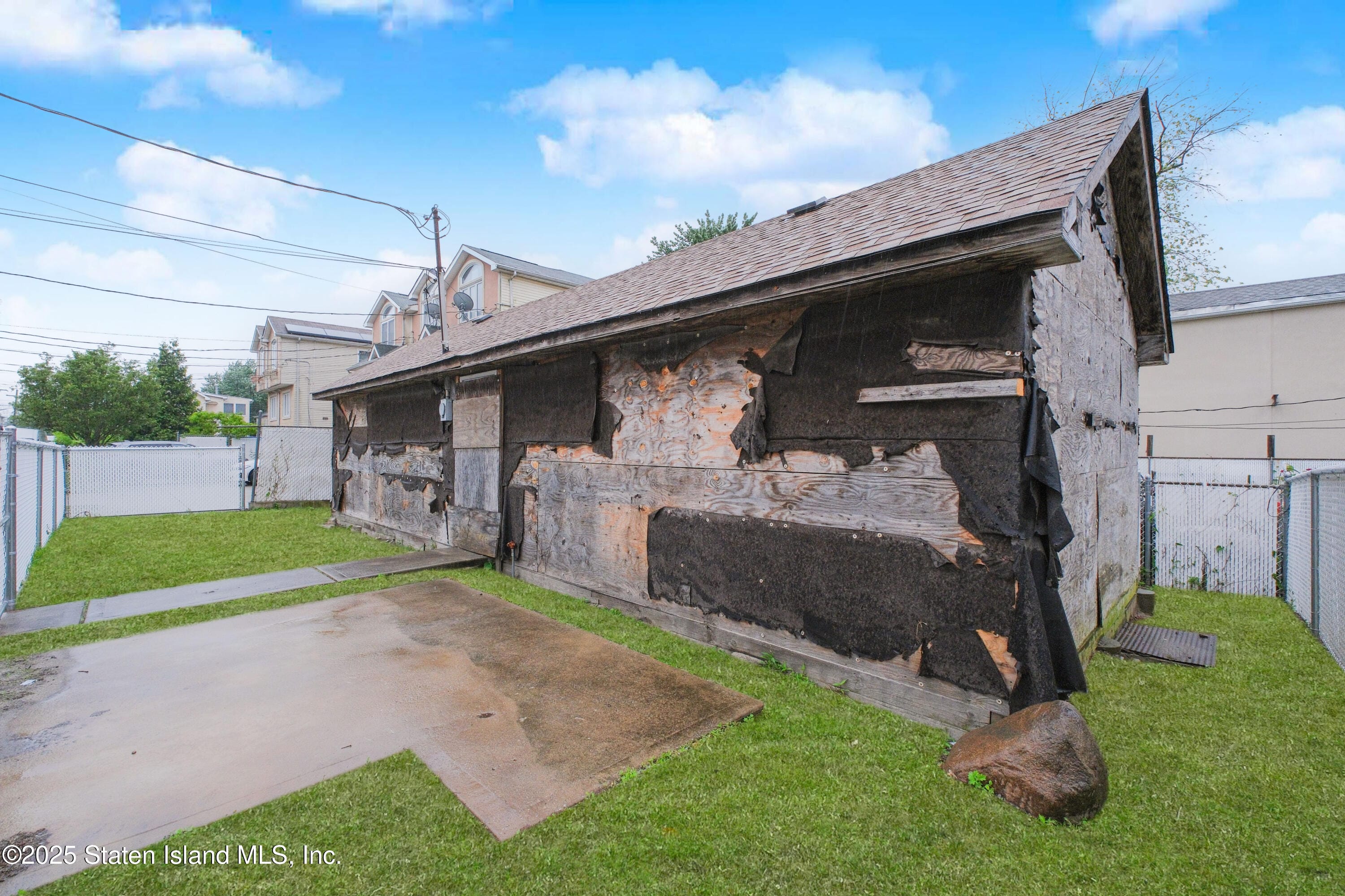 566 Hunter Avenue, Staten Island, NY, 10306 image 16