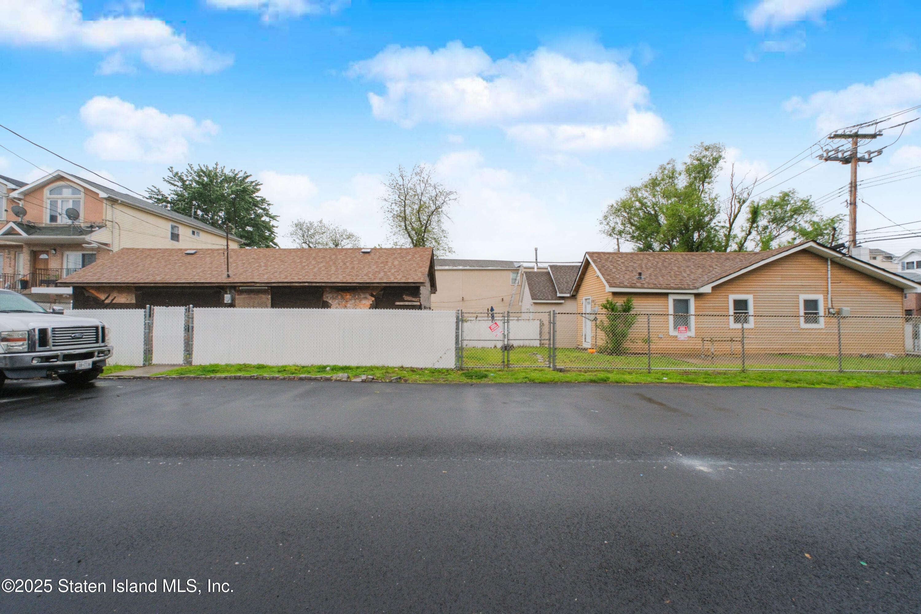 566 Hunter Avenue, Staten Island, NY, 10306 image 19