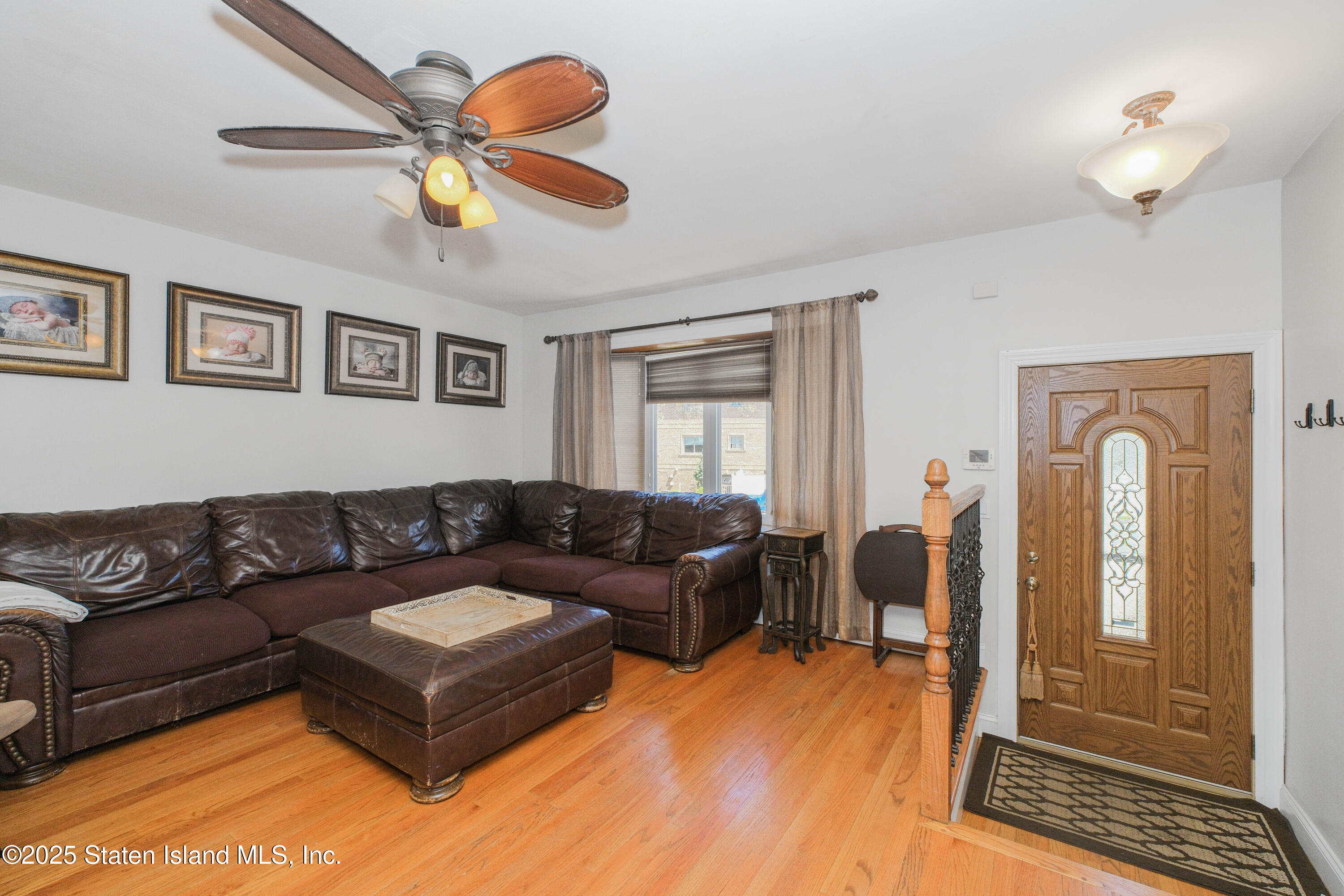 14 Prices Lane, Staten Island, NY, 10314
