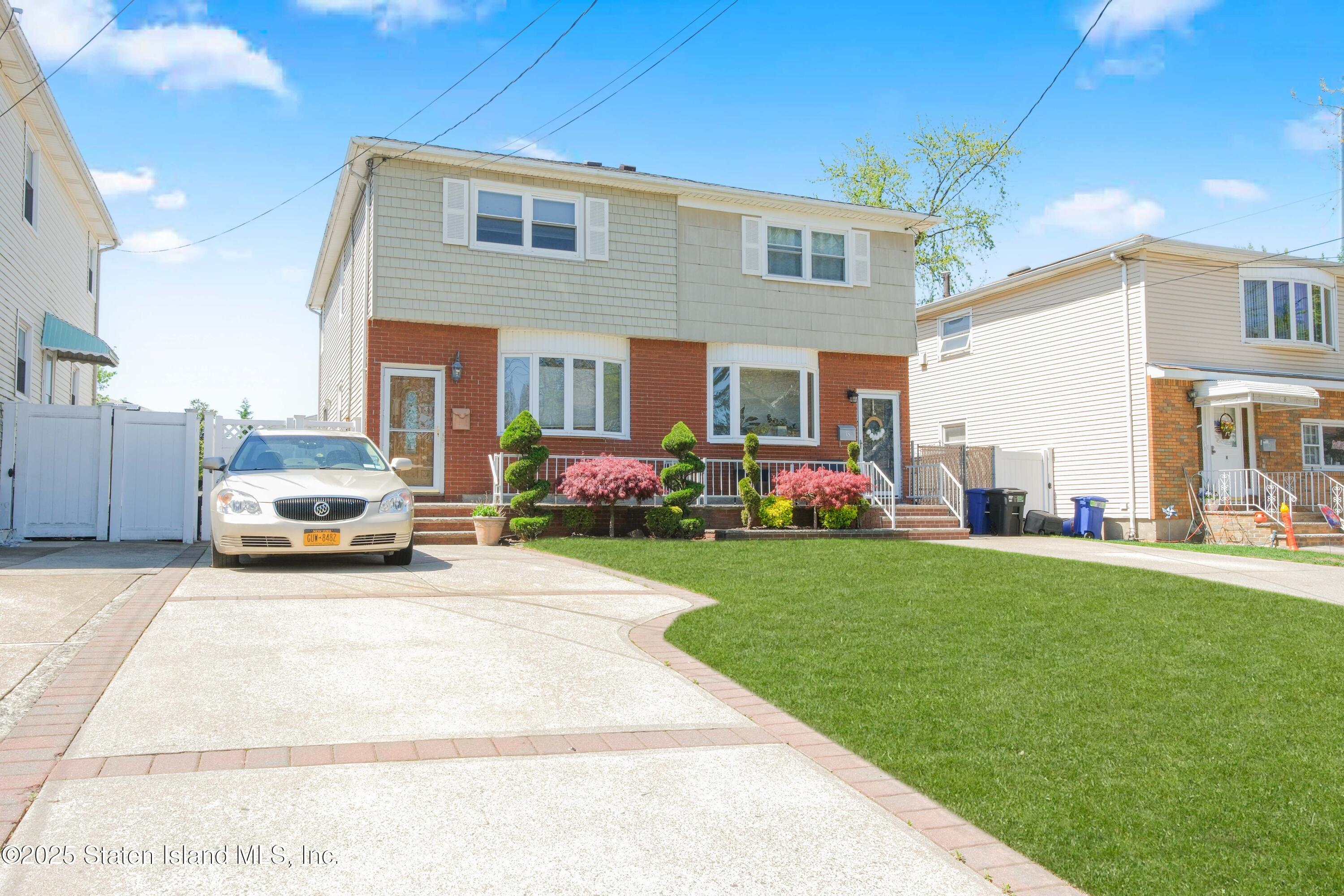 14 Prices Lane, Staten Island, NY, 10314