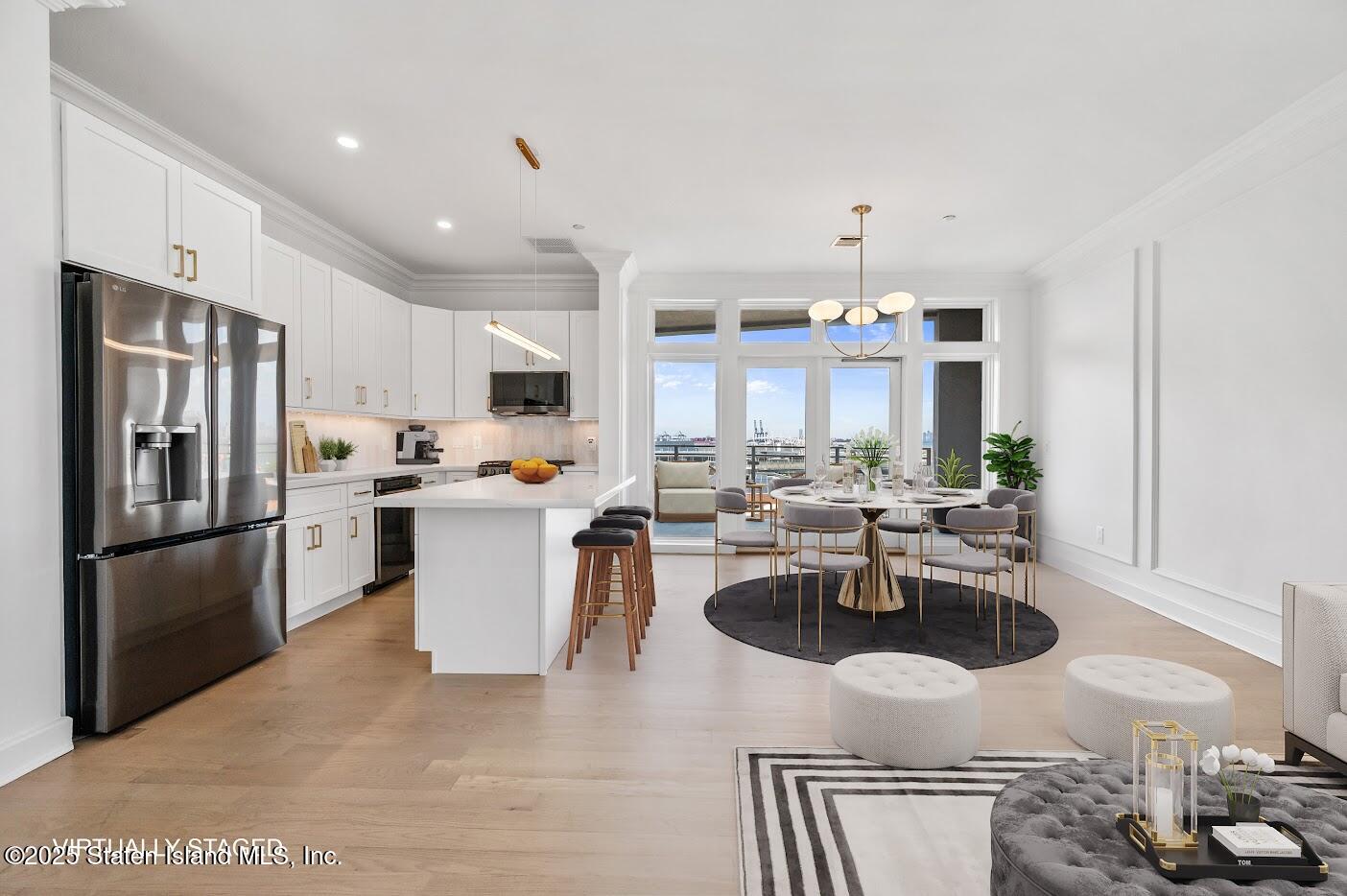 90 Bay Street Landing 6l Image 1