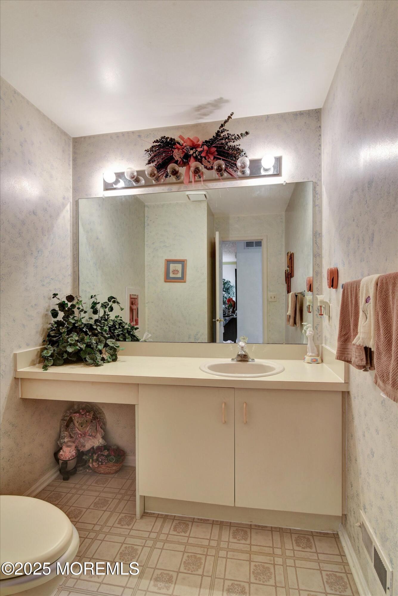 6 Thrush Court, Old Bridge, NJ, 08857 image 10