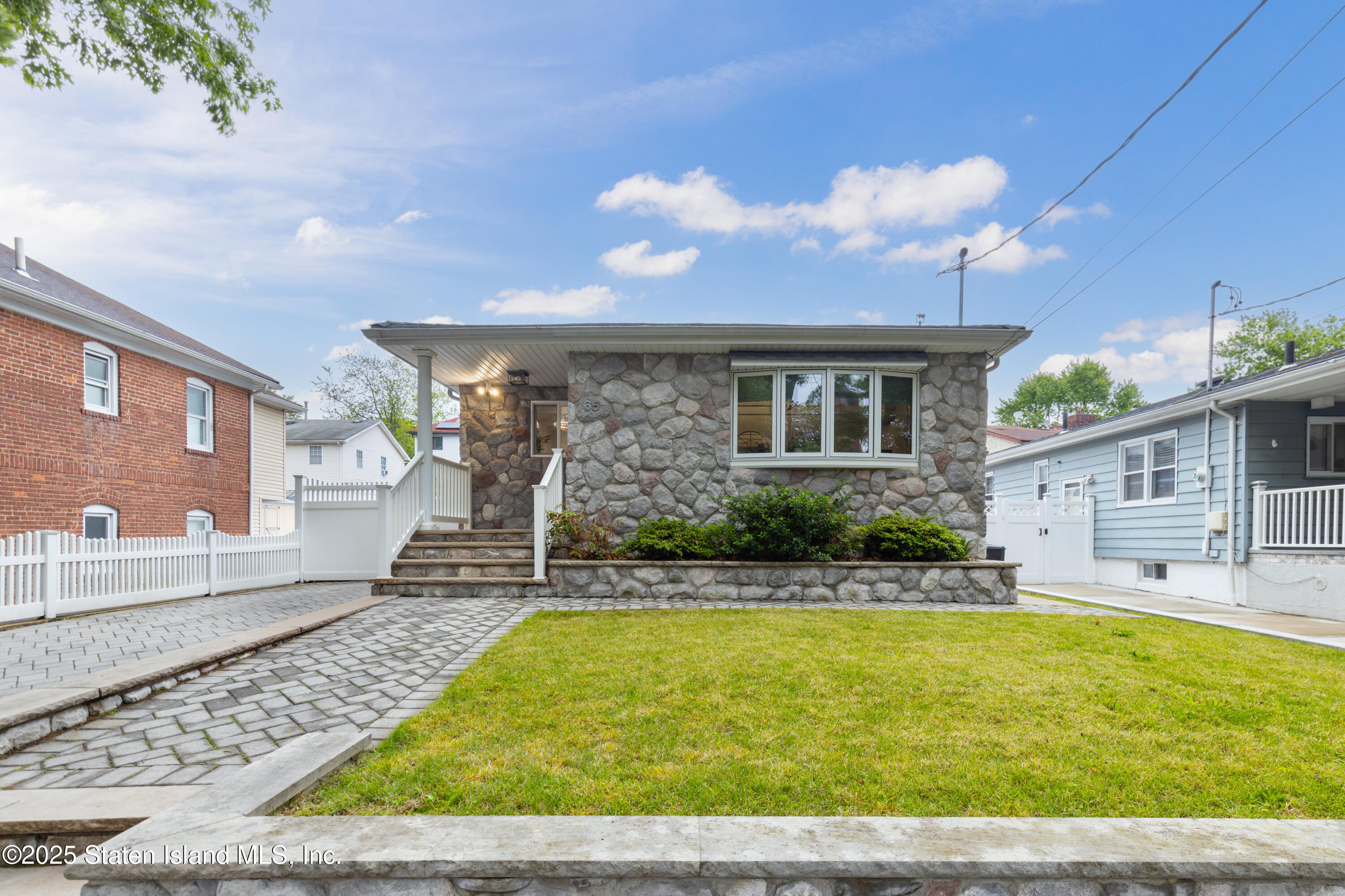 65 Newberry Avenue, Staten Island, NY, 10304