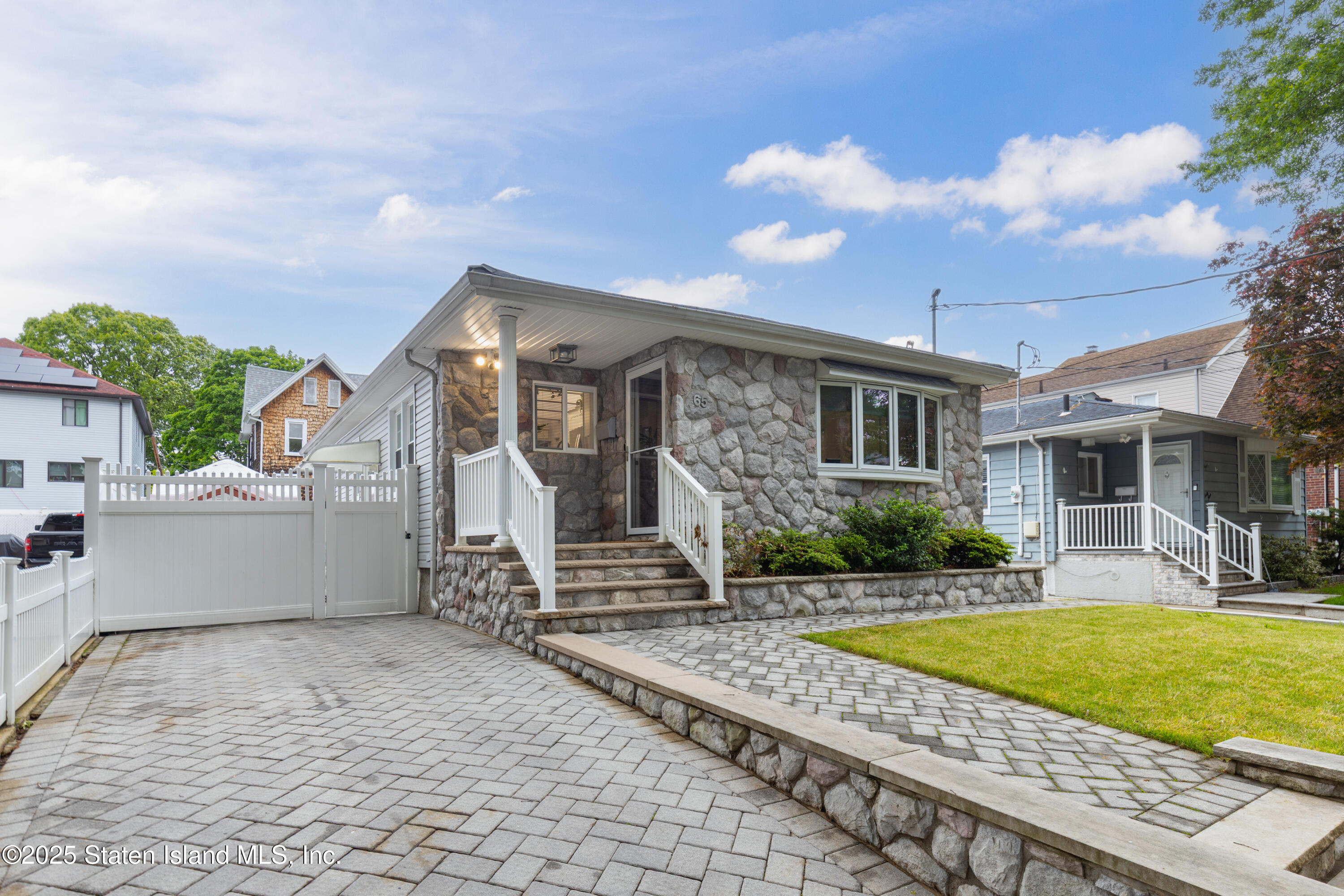 65 Newberry Avenue, Staten Island, NY, 10304