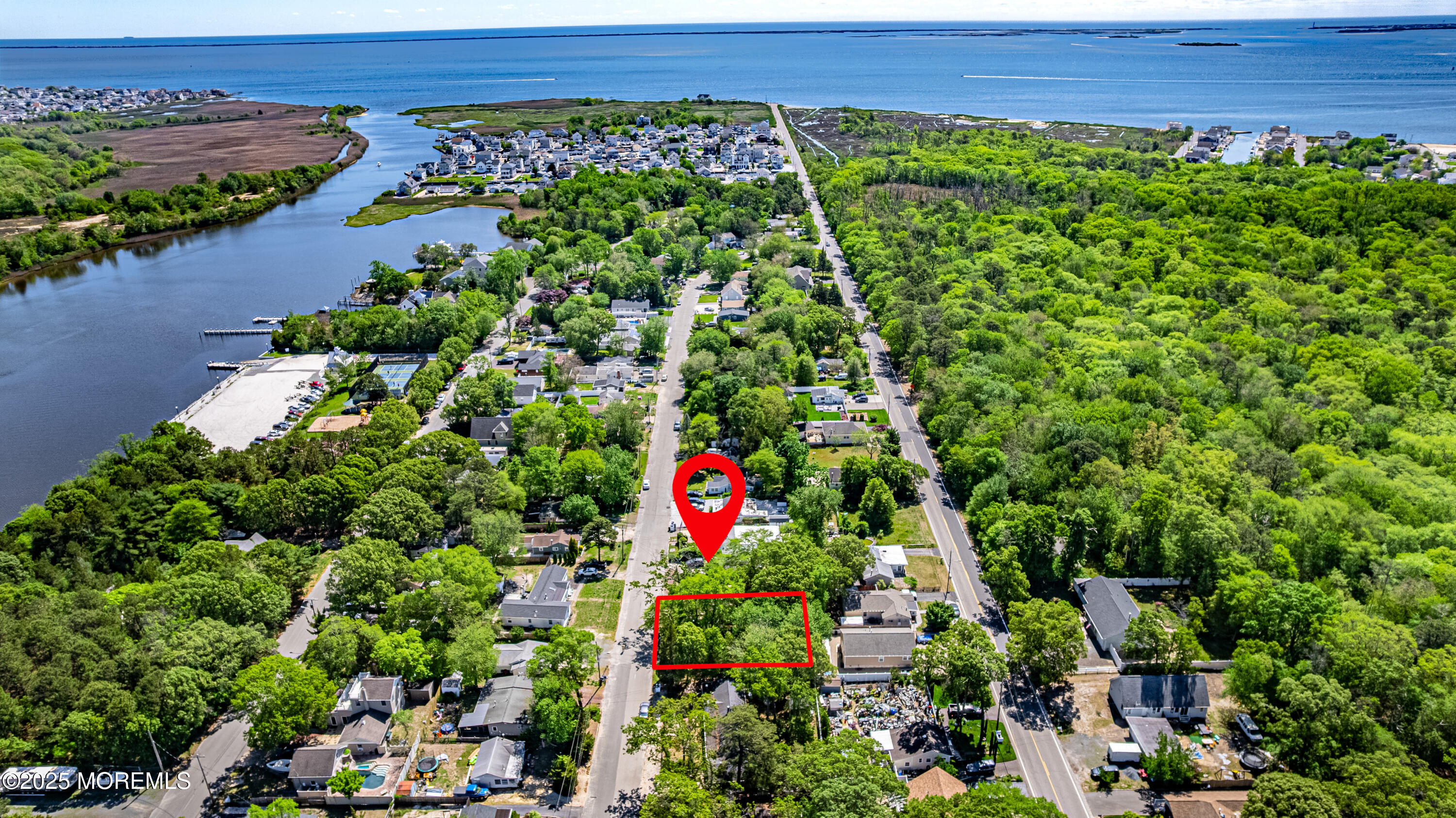 12 Central Avenue, Waretown, NJ, 08758