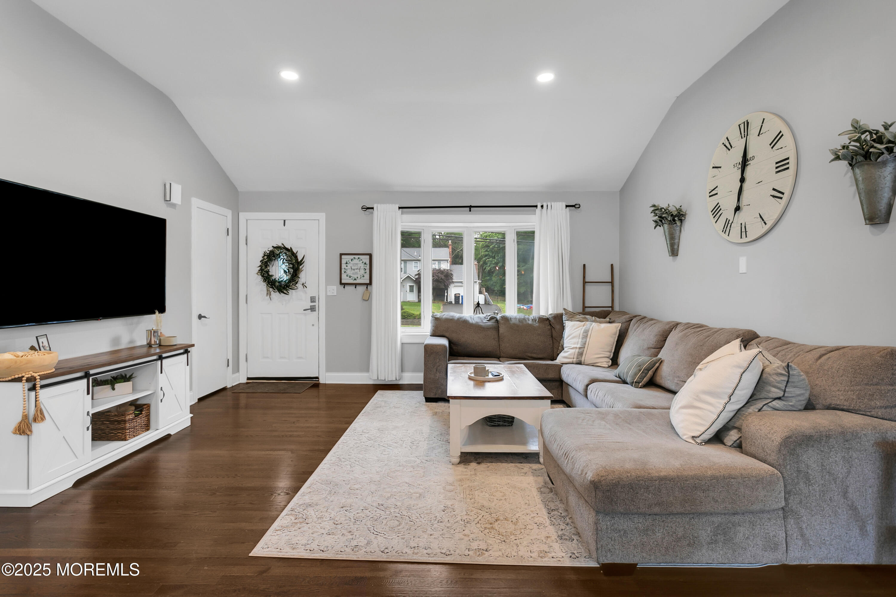 469 East Road, Belford, NJ, 07718