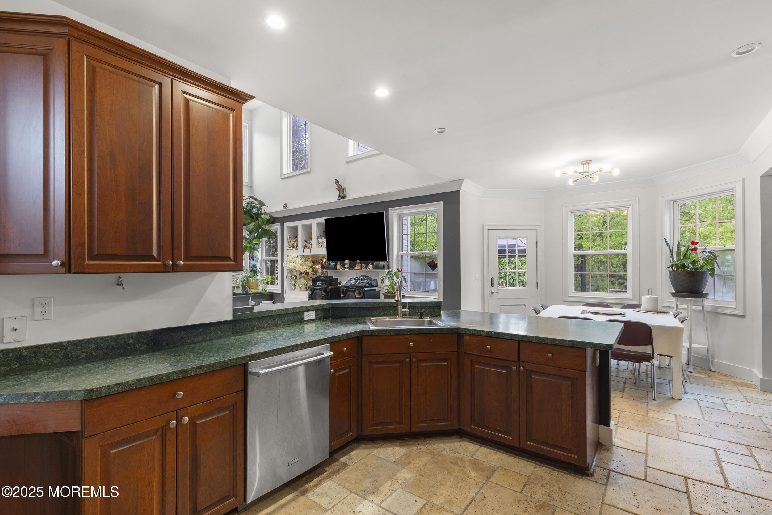17 Meadow Run Court, Jackson, NJ, 08527 image 12