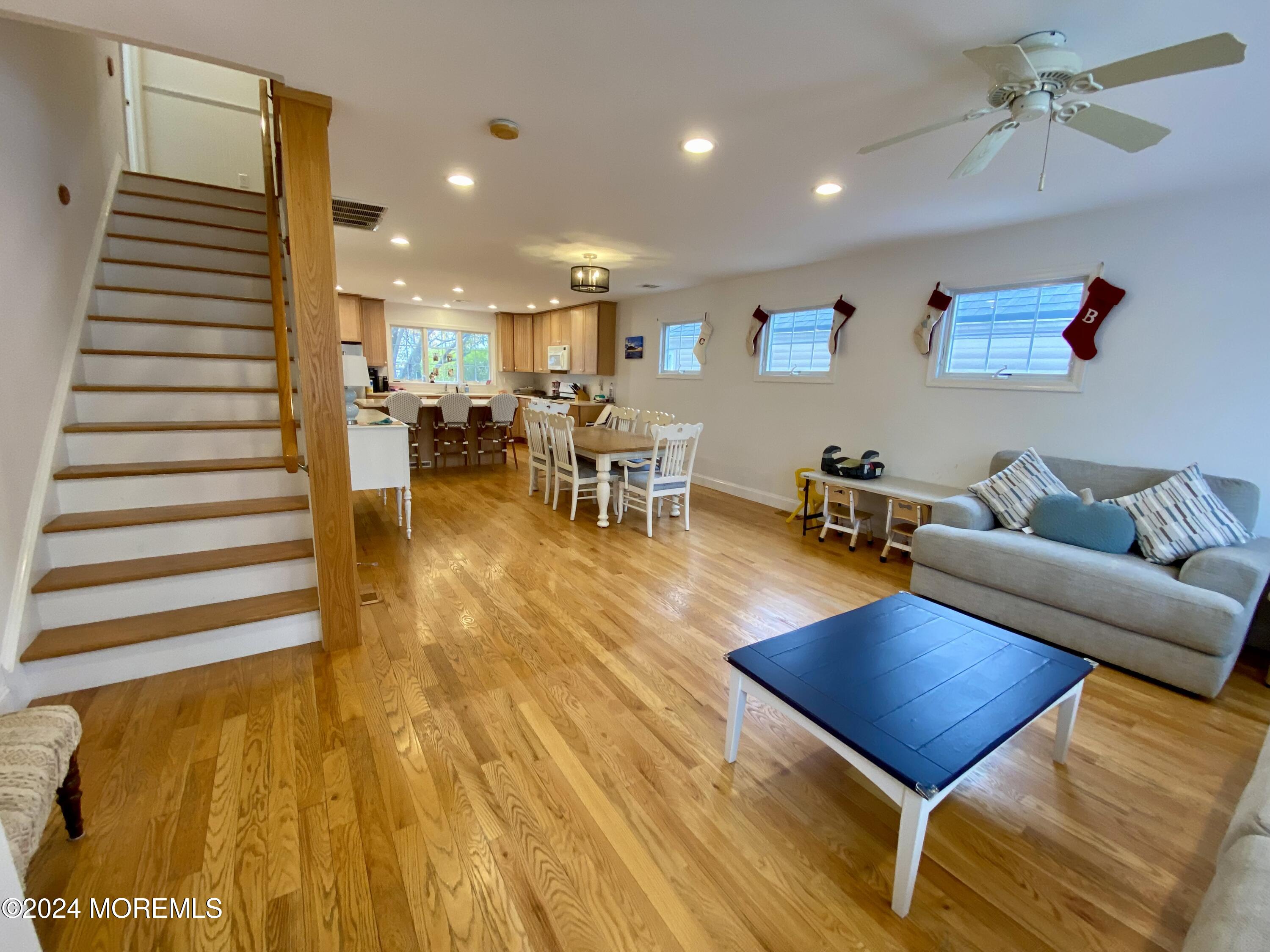 410 Sylvania Avenue Rear Image 3