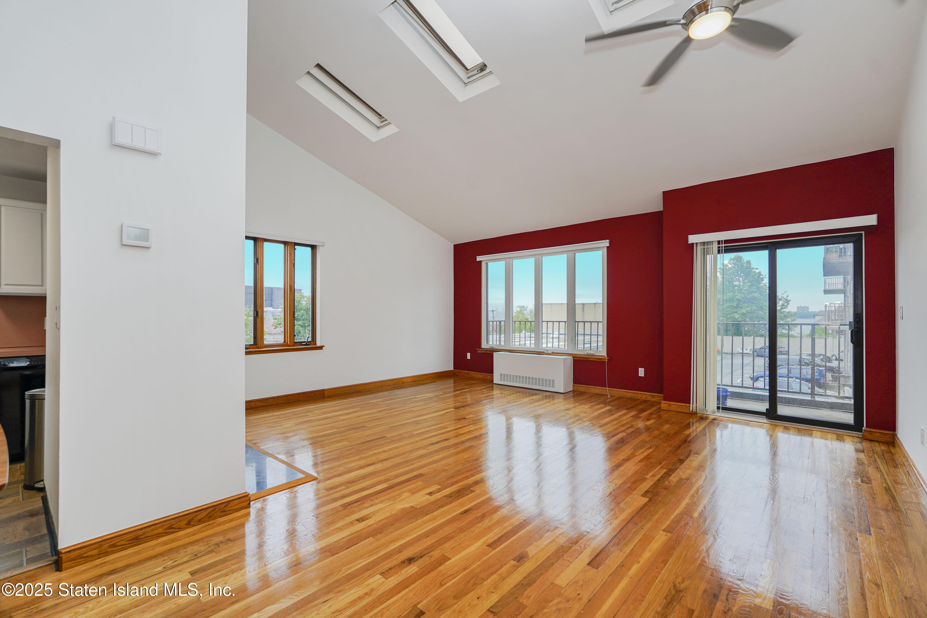 49 Hylan Boulevard 2d, Staten Island, NY, 10305 image 11