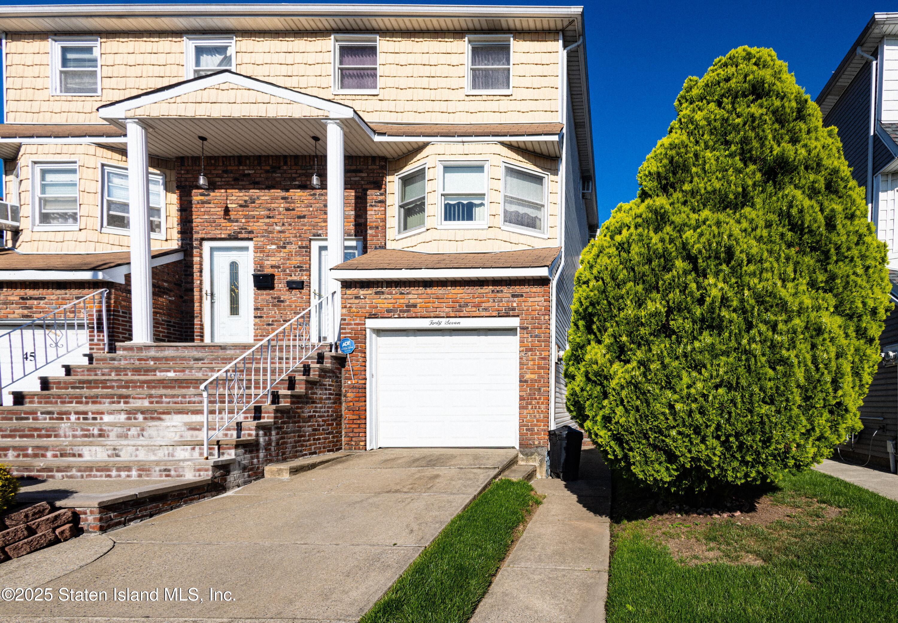 47 Morgan Lane, Staten Island, NY, 10314