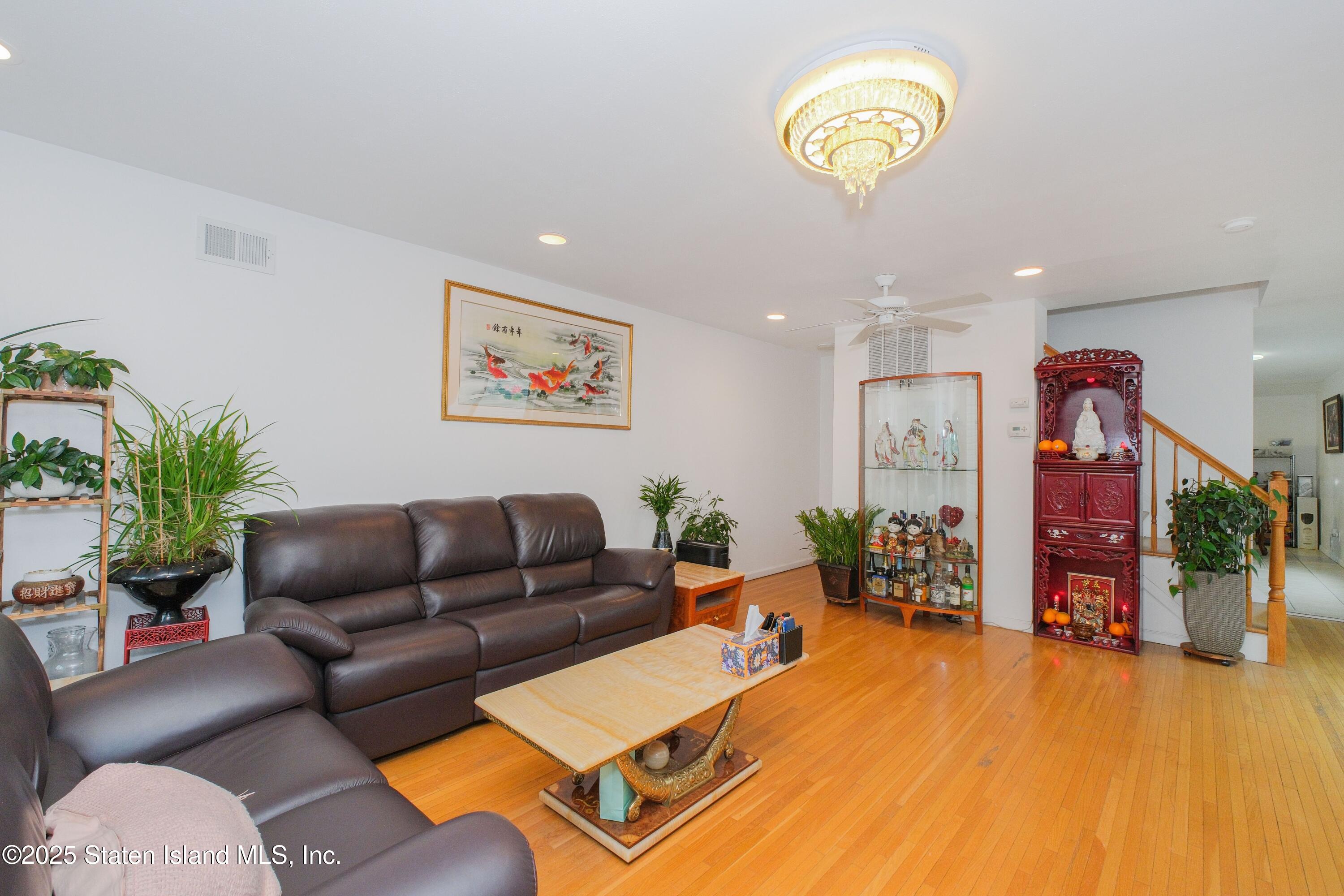 95 Burke Avenue, Staten Island, NY, 10314 image 12