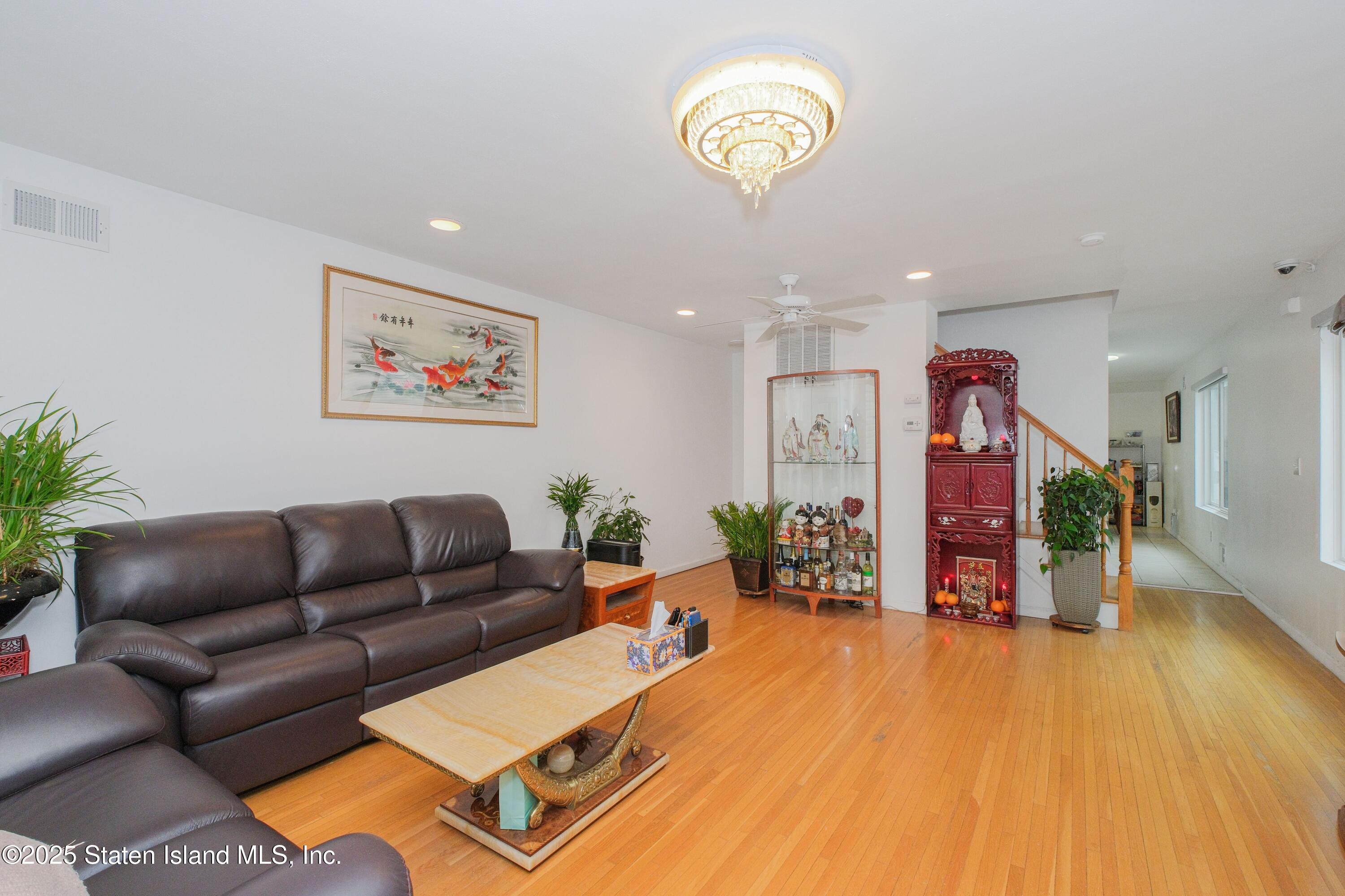 95 Burke Avenue, Staten Island, NY, 10314 image 13