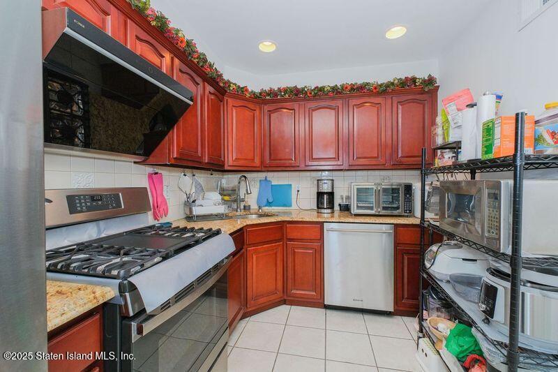 95 Burke Avenue, Staten Island, NY, 10314 image 14