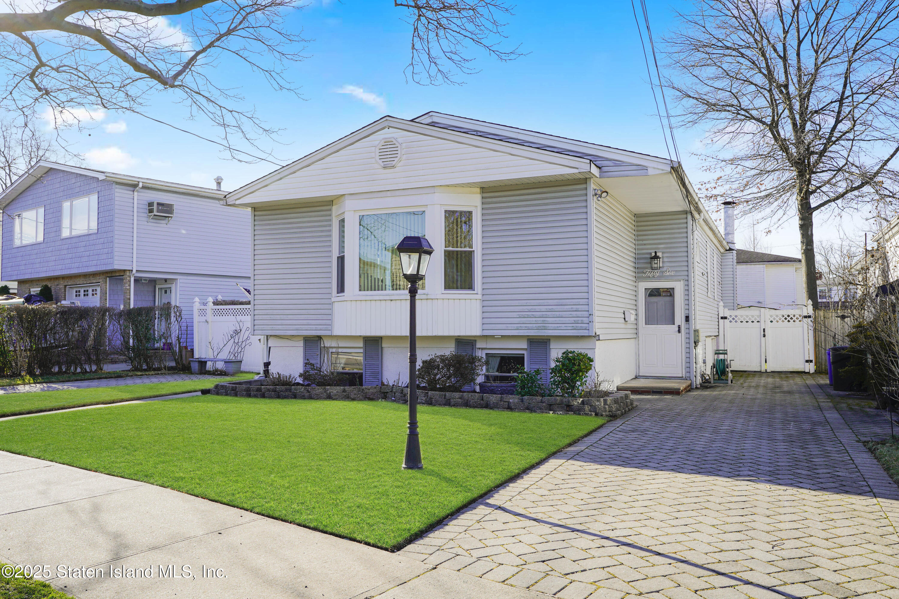 56 Wolverine Street, Staten Island, NY, 10306