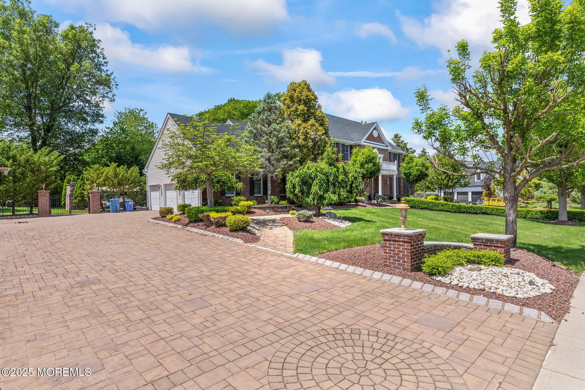 16 Huxley Court, Marlboro, NJ, 07746