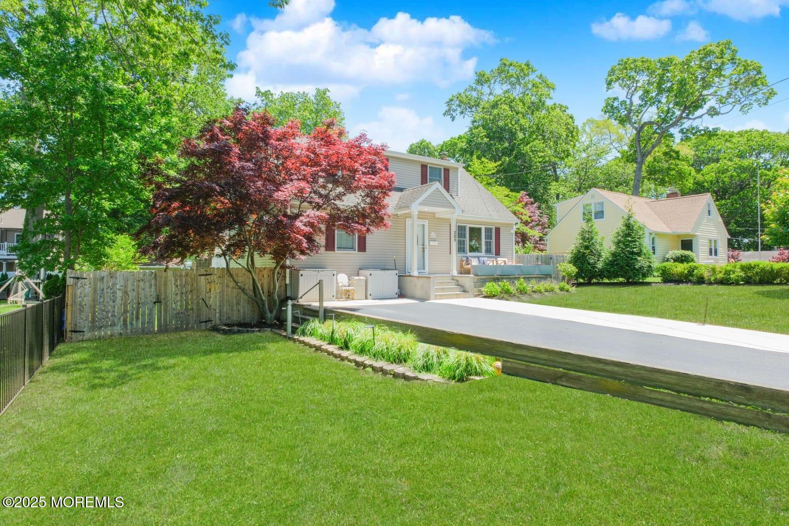 209 Woodcrest Road, Oakhurst, NJ, 07755