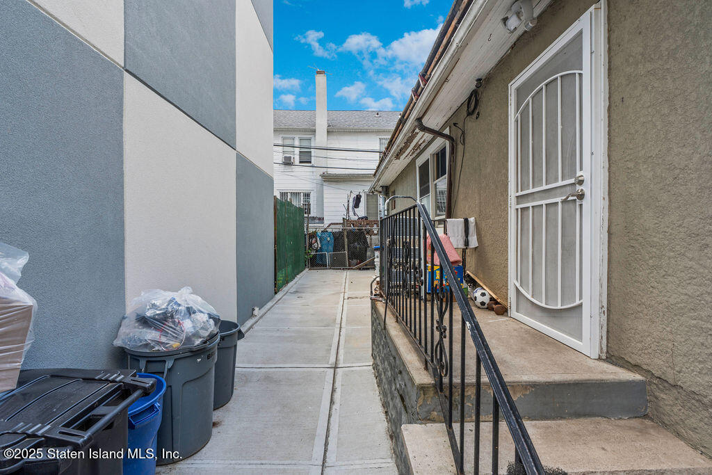 32 Brighton 2nd Place, Brooklyn, NY, 11235 image 9